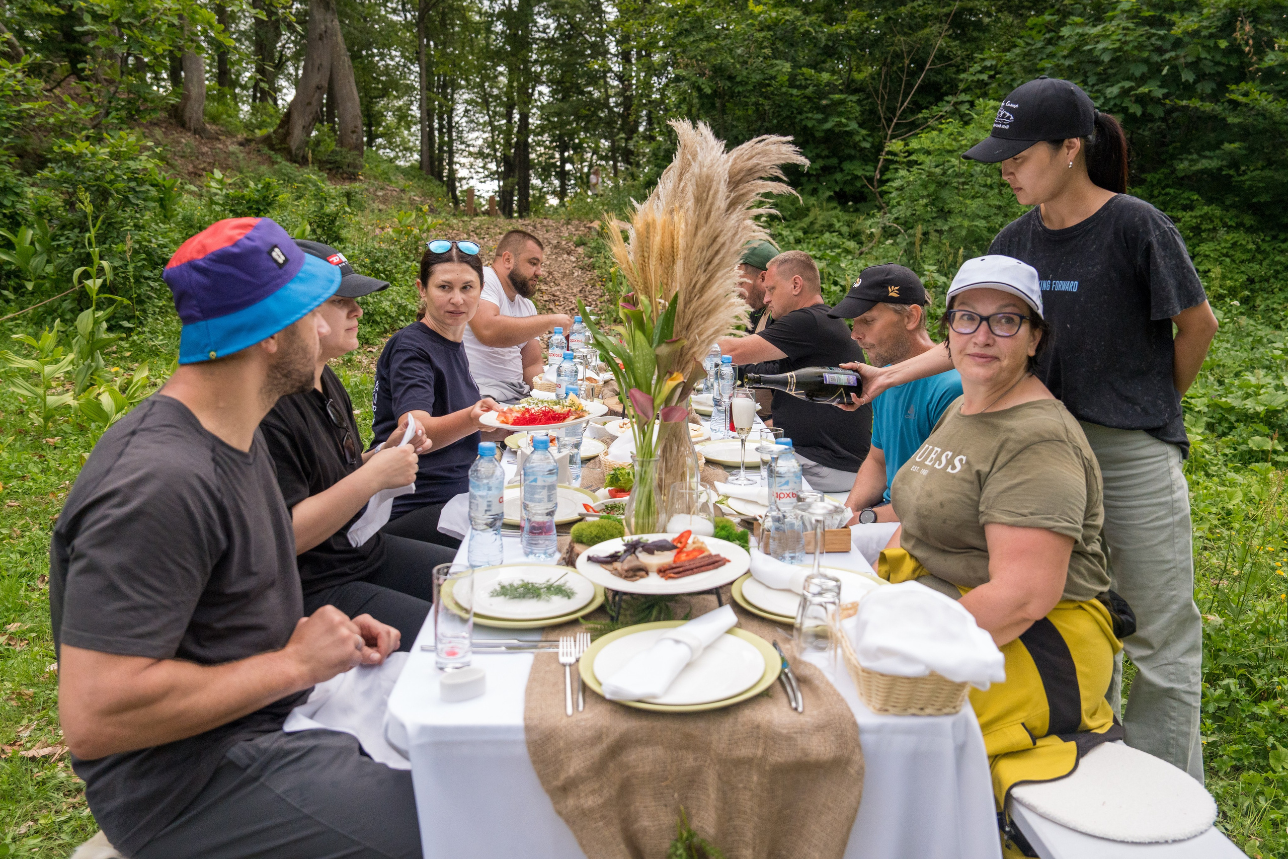 MICE мероприятие для компании «Доставка морем»: хайкинг к Ачипсинским водопадам. Репортажный фотограф в Красной Поляне и Сочи Павлюченко Екатерина