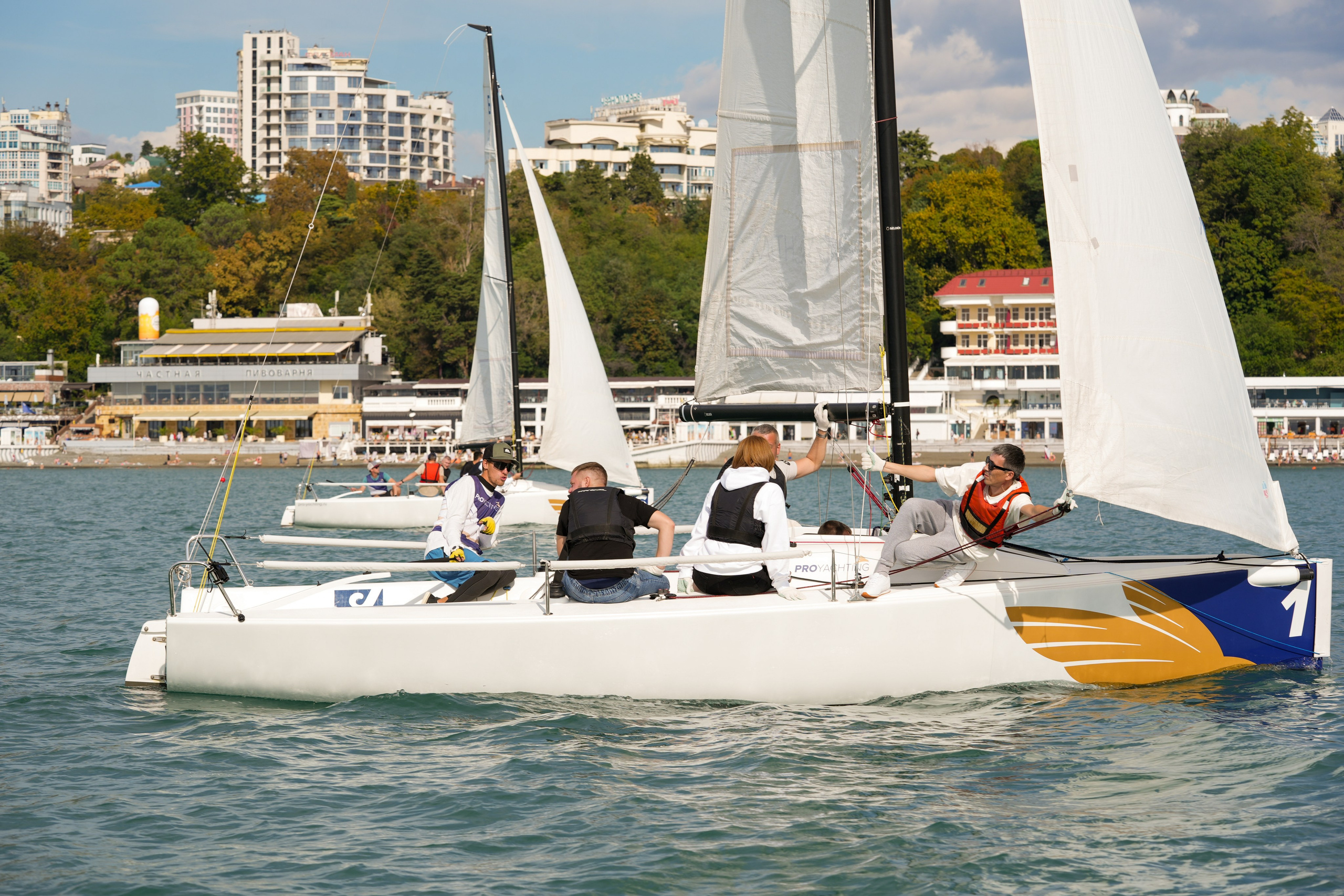 Яхтенная регата для компании Агрегатка. Репортажный фотограф в Красной Поляне и Сочи Павлюченко Екатерина