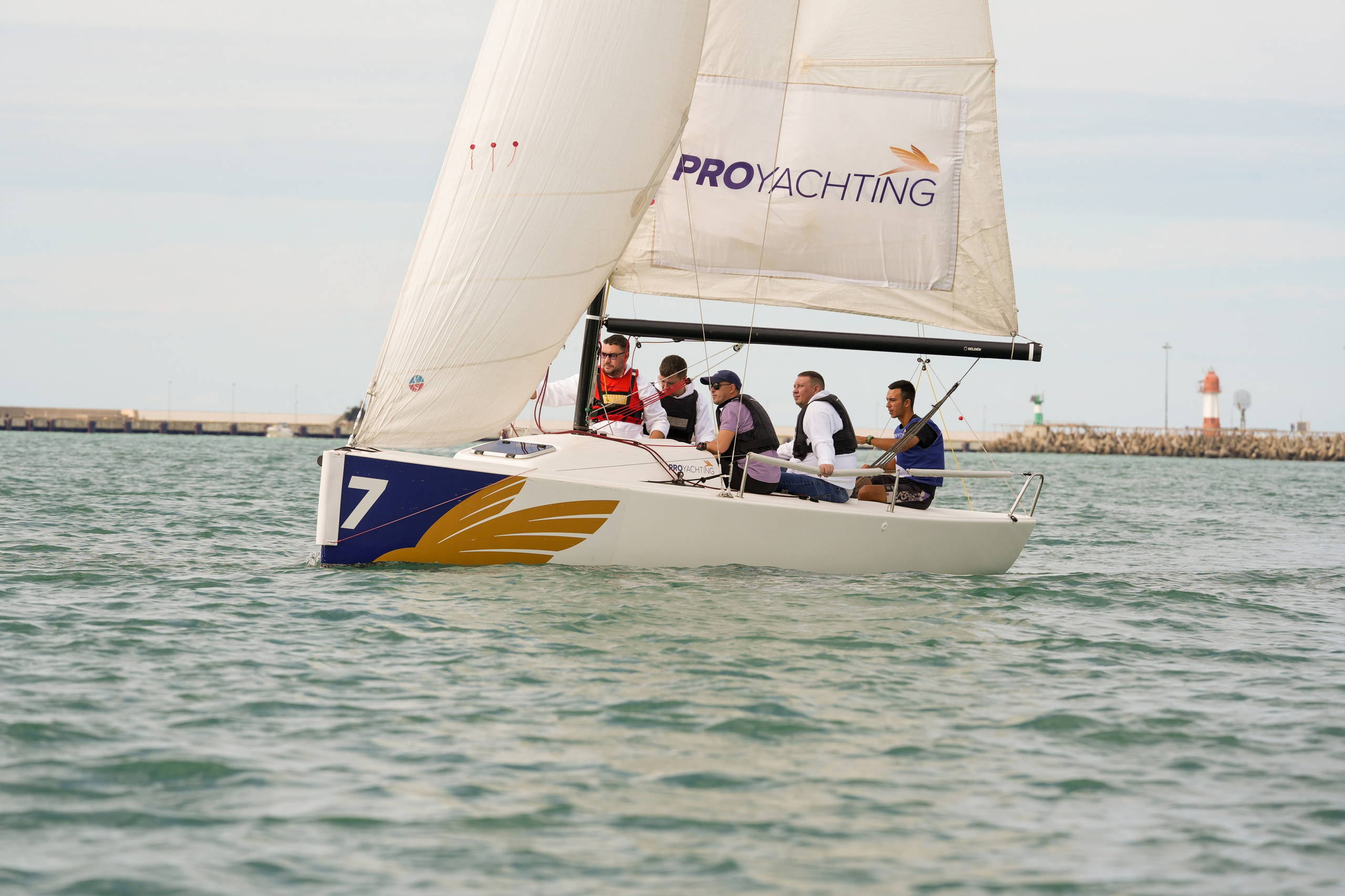 Яхтенная регата для компании Агрегатка. Репортажный фотограф в Красной Поляне и Сочи Павлюченко Екатерина