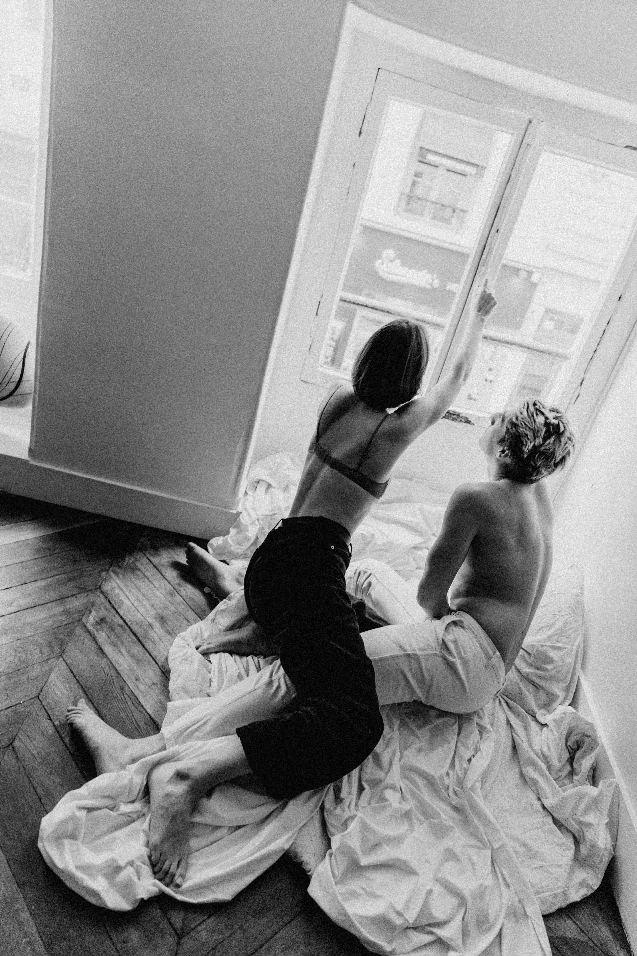 Why am I so crazy about her. Photographer in Paris