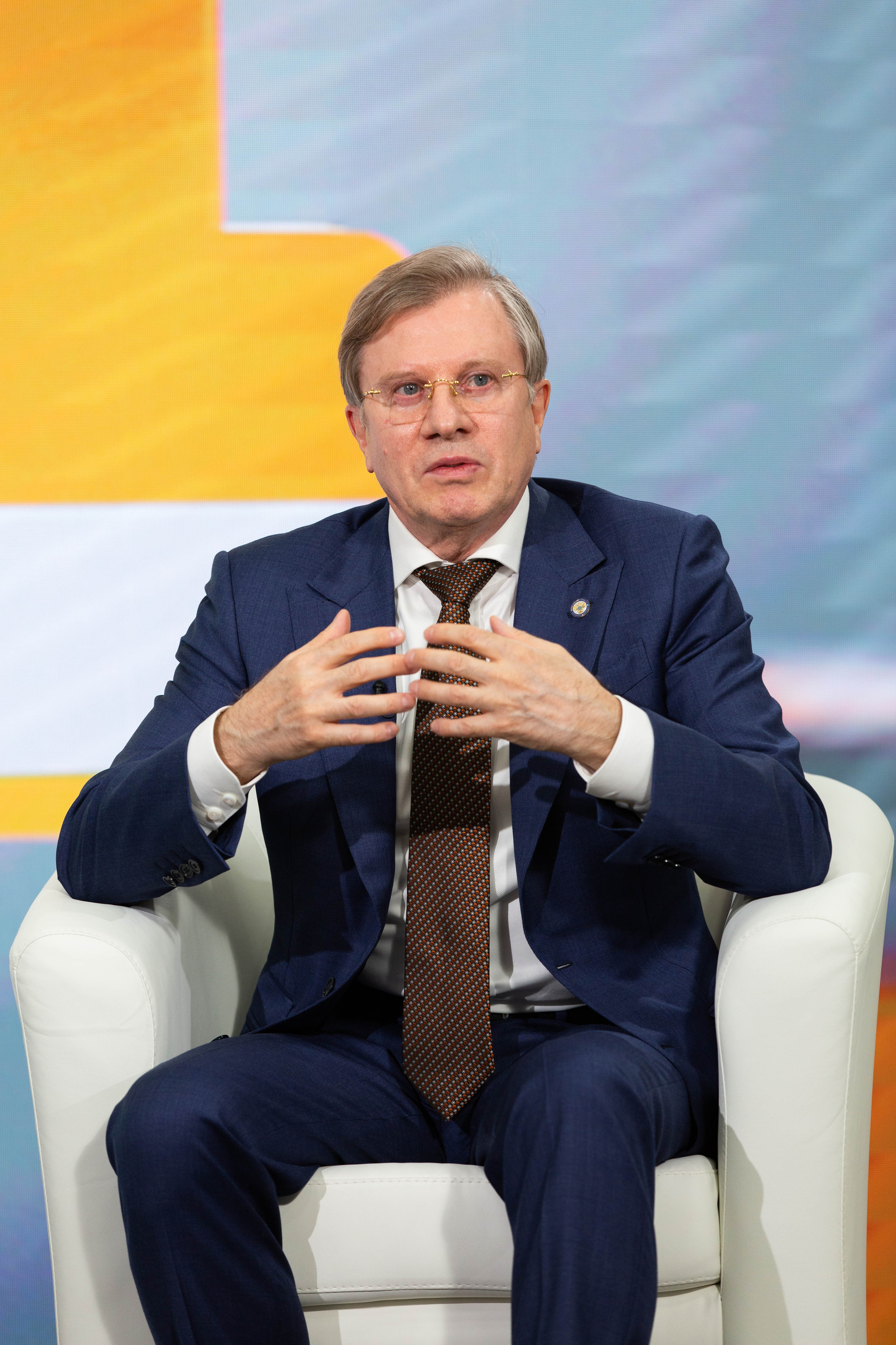 Eastern Economic Forum. Maxim Tsoy Photography