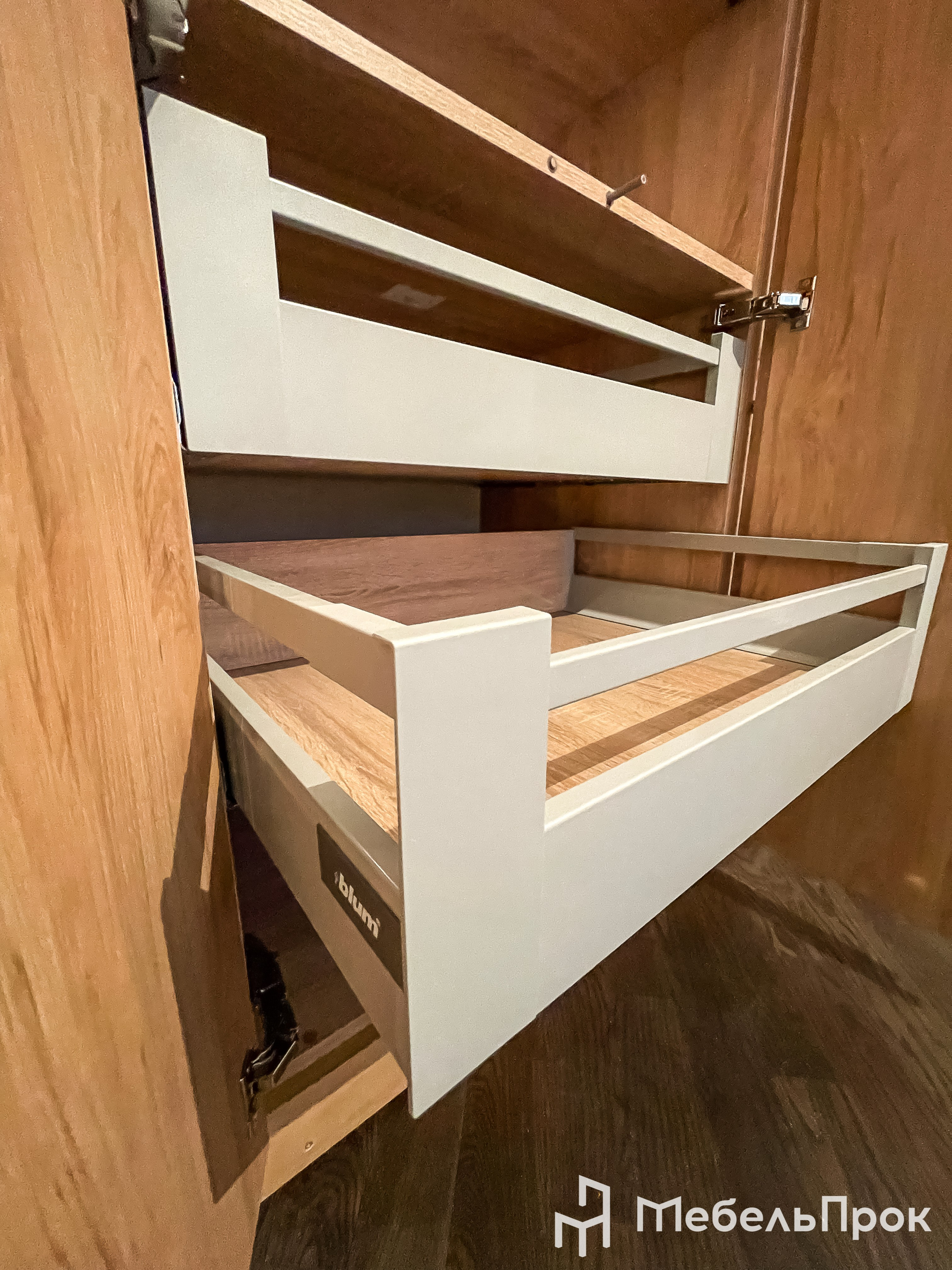 Шкафы распашные. Главная