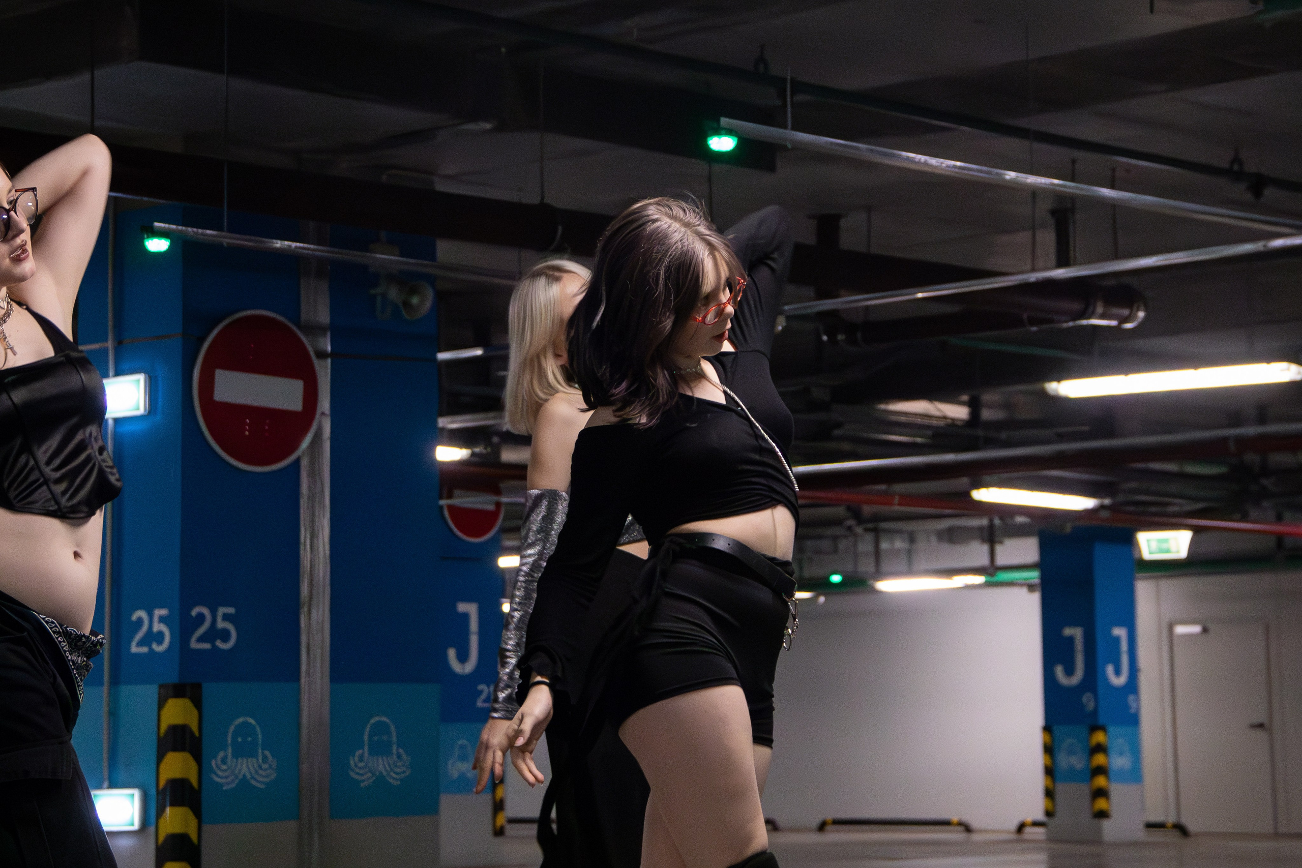 Бэкстейдж съёмок 16.SECTOR Aespa 'Whiplash'. K-pop (и не только) фотограф в Москве Светлана Полякова