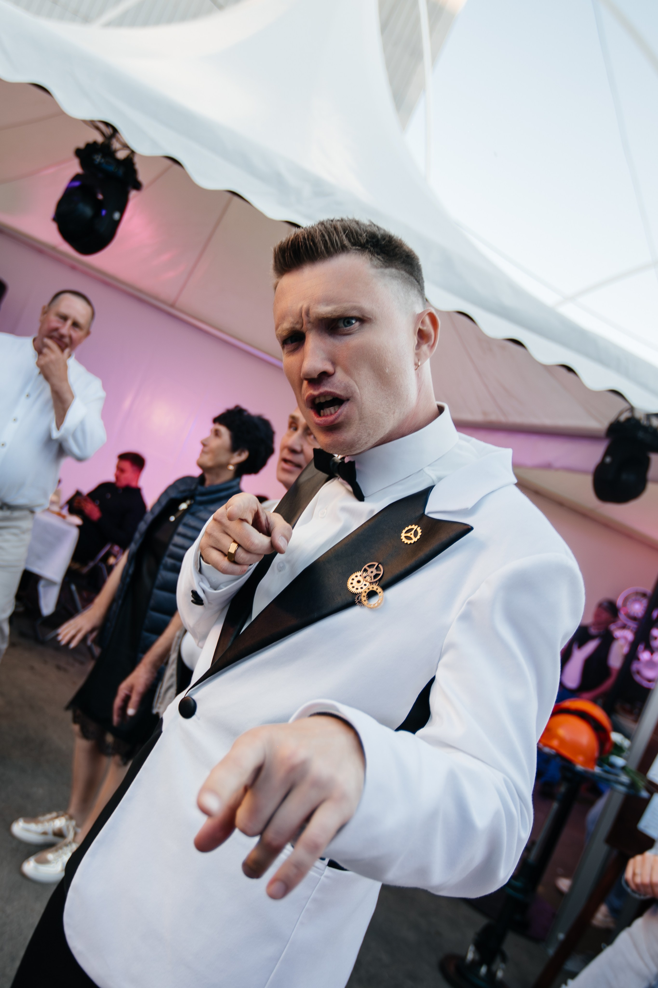 Анна & Евгений проект «Четыре свадьбы» на Пятнице. Свадебный фотограф Барнаул Алексей Павлов