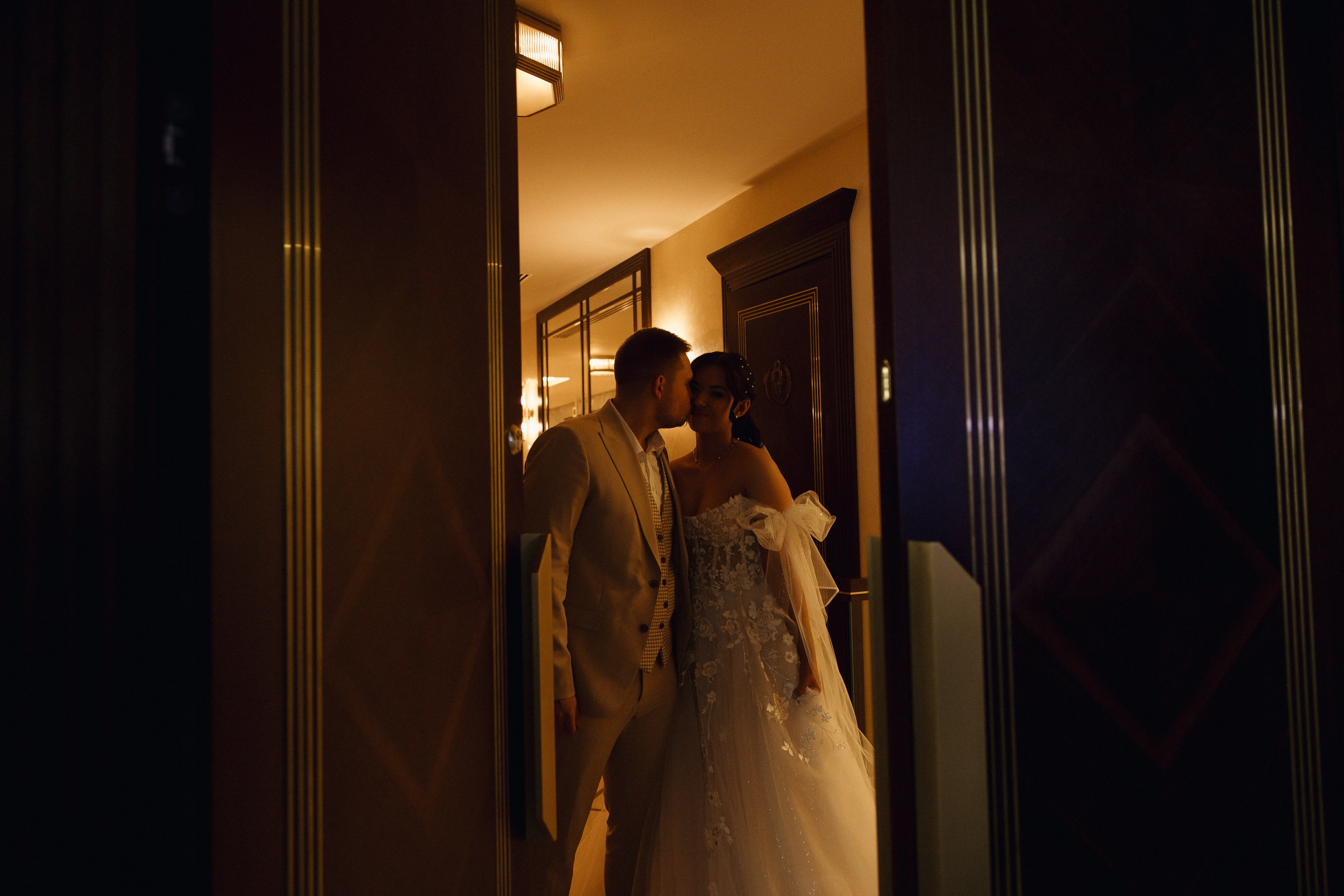 МАКСИМ И ЛИЗА, ЧЕЛСИТИ. Свадебный и индивидуальный фотограф в Челябинске Евгения Негодяева