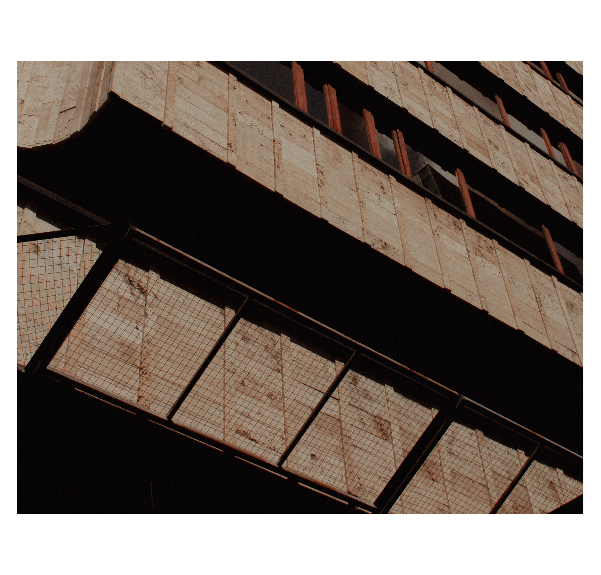 MOSCOW TAPE. Фотограф/дизайнер в Екатеринбурге Хитрый Дмитрий