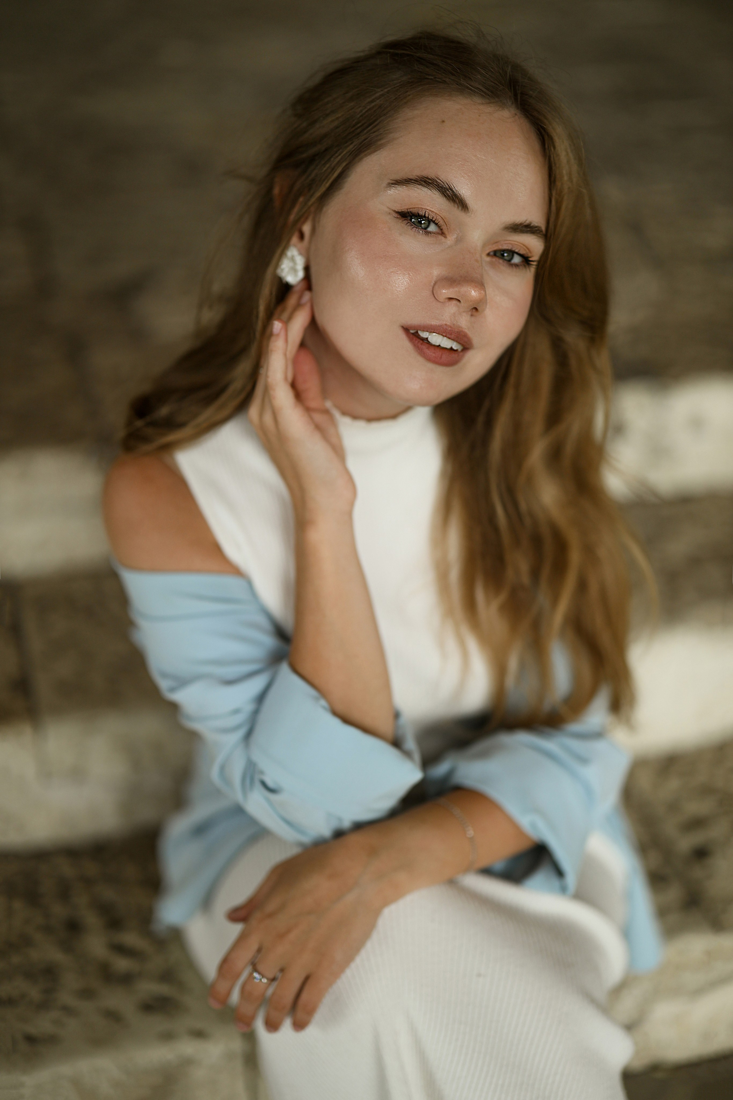 Фотосессия на ступеньках ресторана Гагрипш, Гагра. Свадебный и семейный фотограф в Абхазии Жанна Соснина