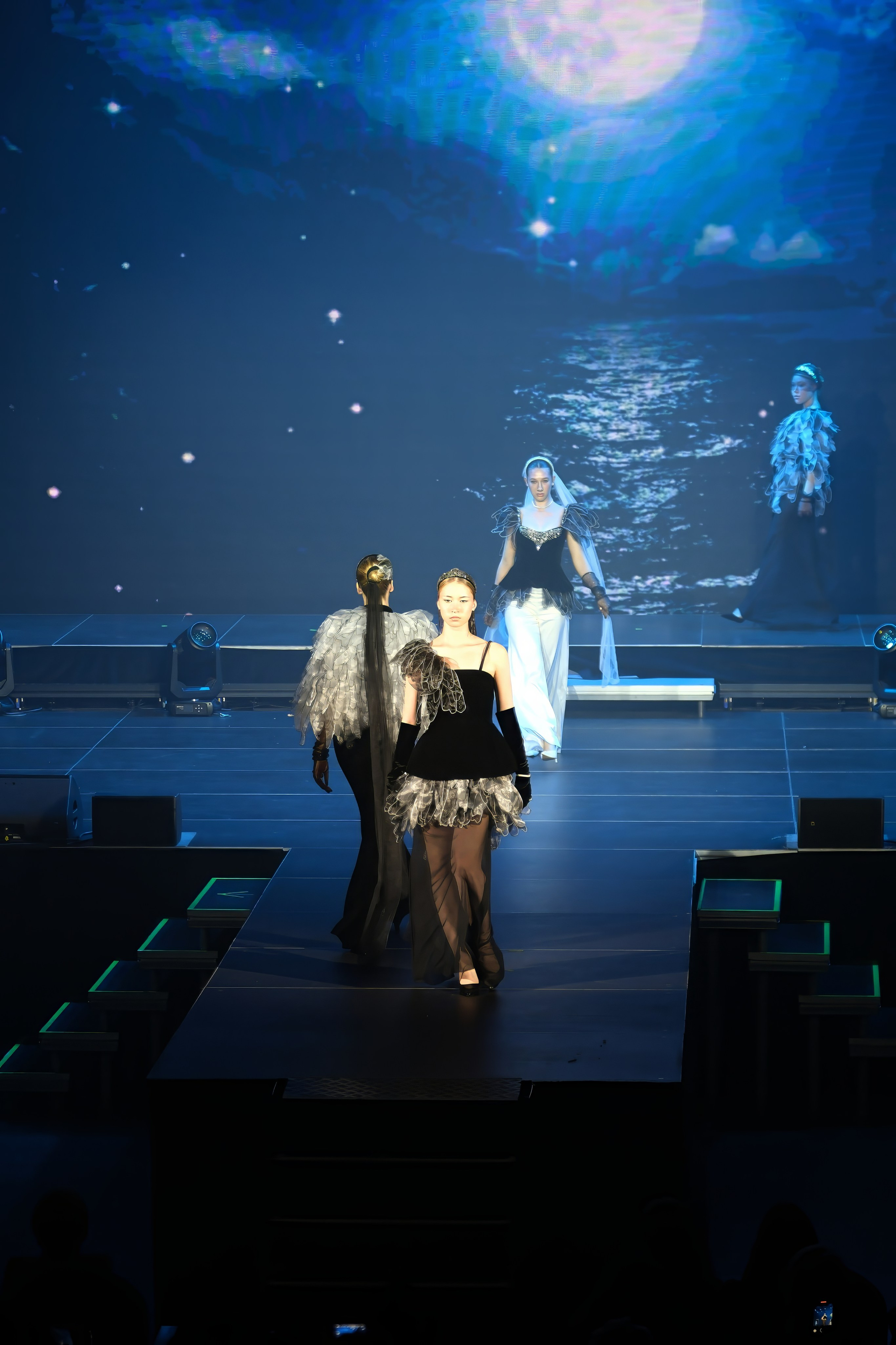 Подиумный спектакль «Стиль Надежды». Добро пожаловать в студию «Цифровой скульптор»  где искусство встречается с технологиями!