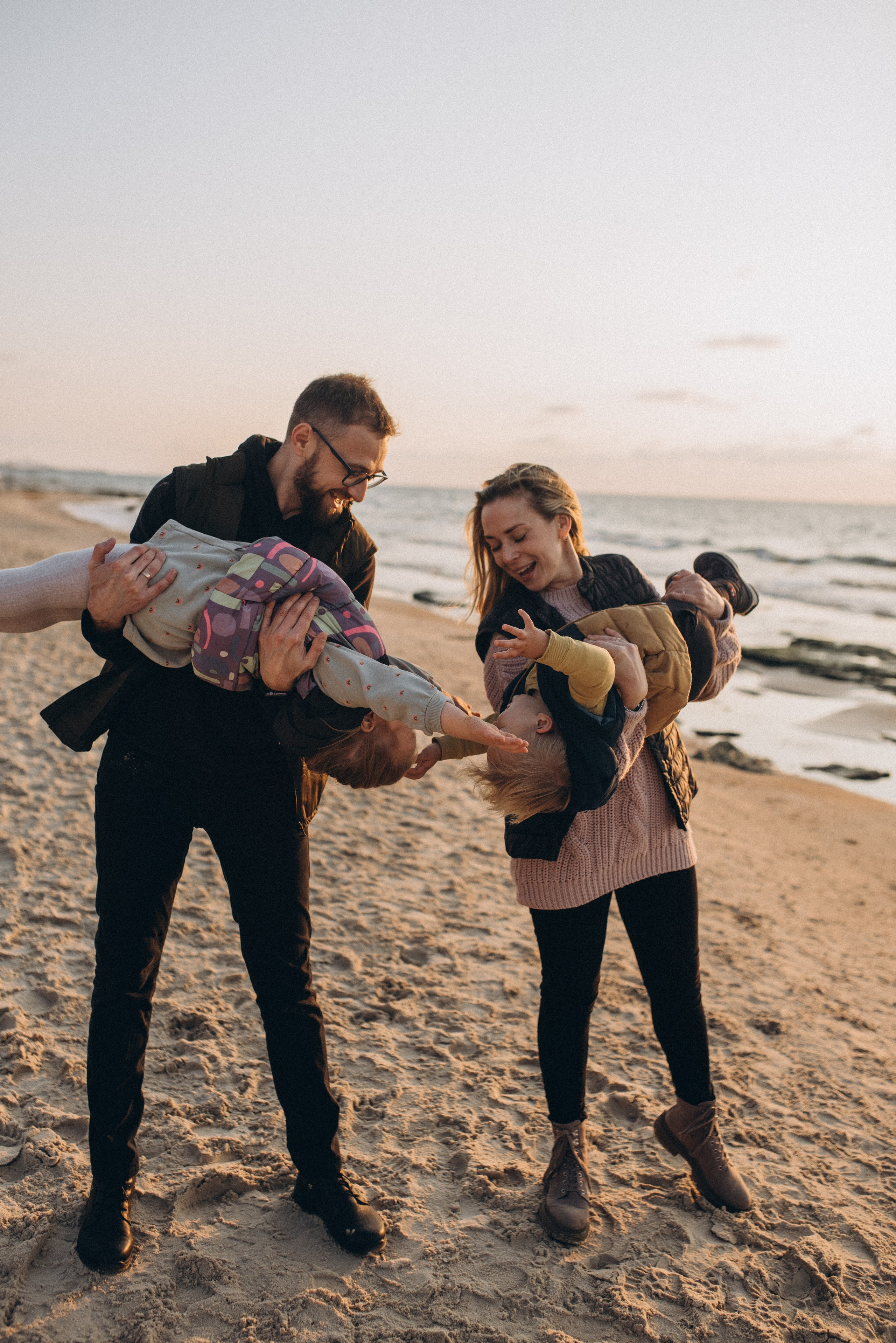 Family: Olga, Alexey, Solomika & Eric. Family photographer in Israel | Alesya Superfin