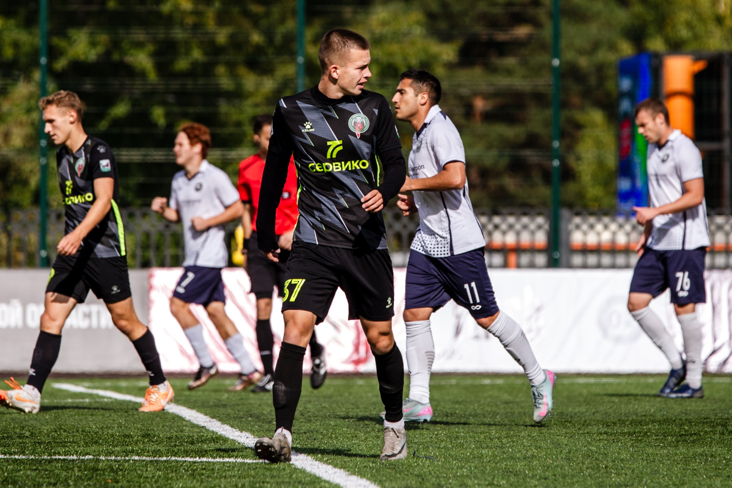 Первенство России по футболу LEON-Вторая лига Б | ФК Иркутск — Космос (Долгопрудный) | 14.09.25. Фотограф в Иркутске Евгения Айвазова