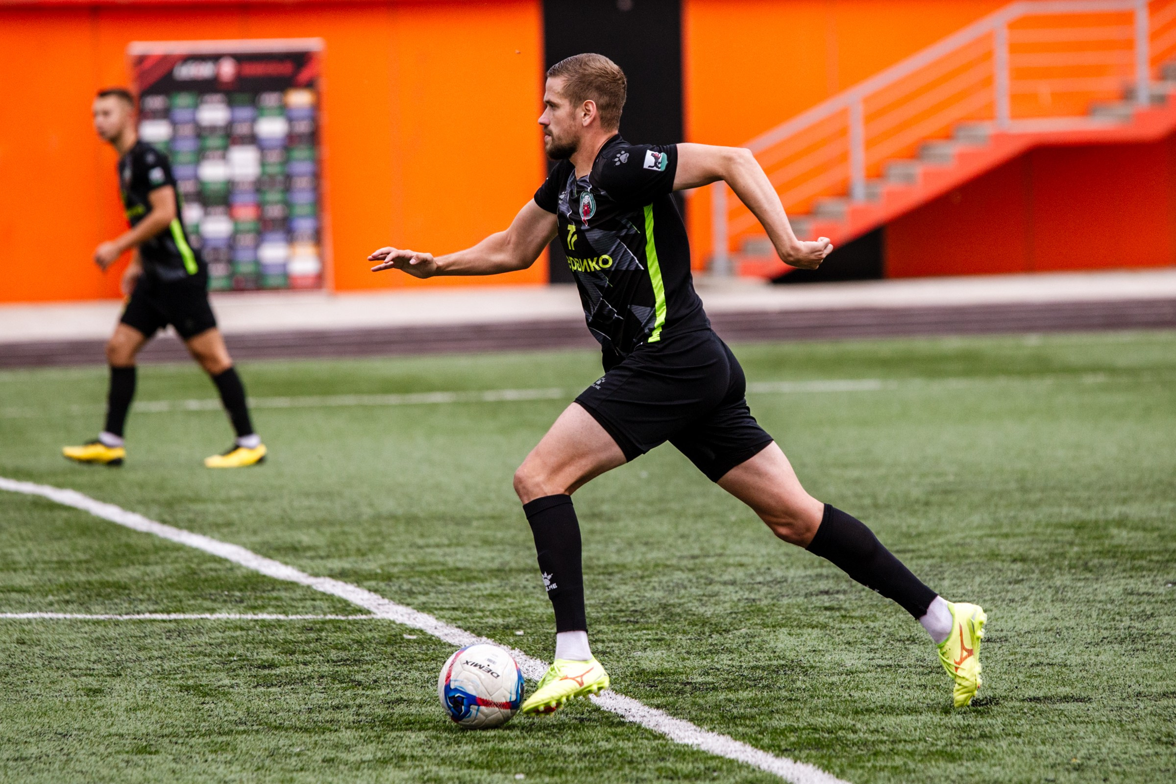 Первенство России по футболу LEON-Вторая лига Б | ФК Иркутск — Космос (Долгопрудный) | 14.09.25. Фотограф в Иркутске Евгения Айвазова