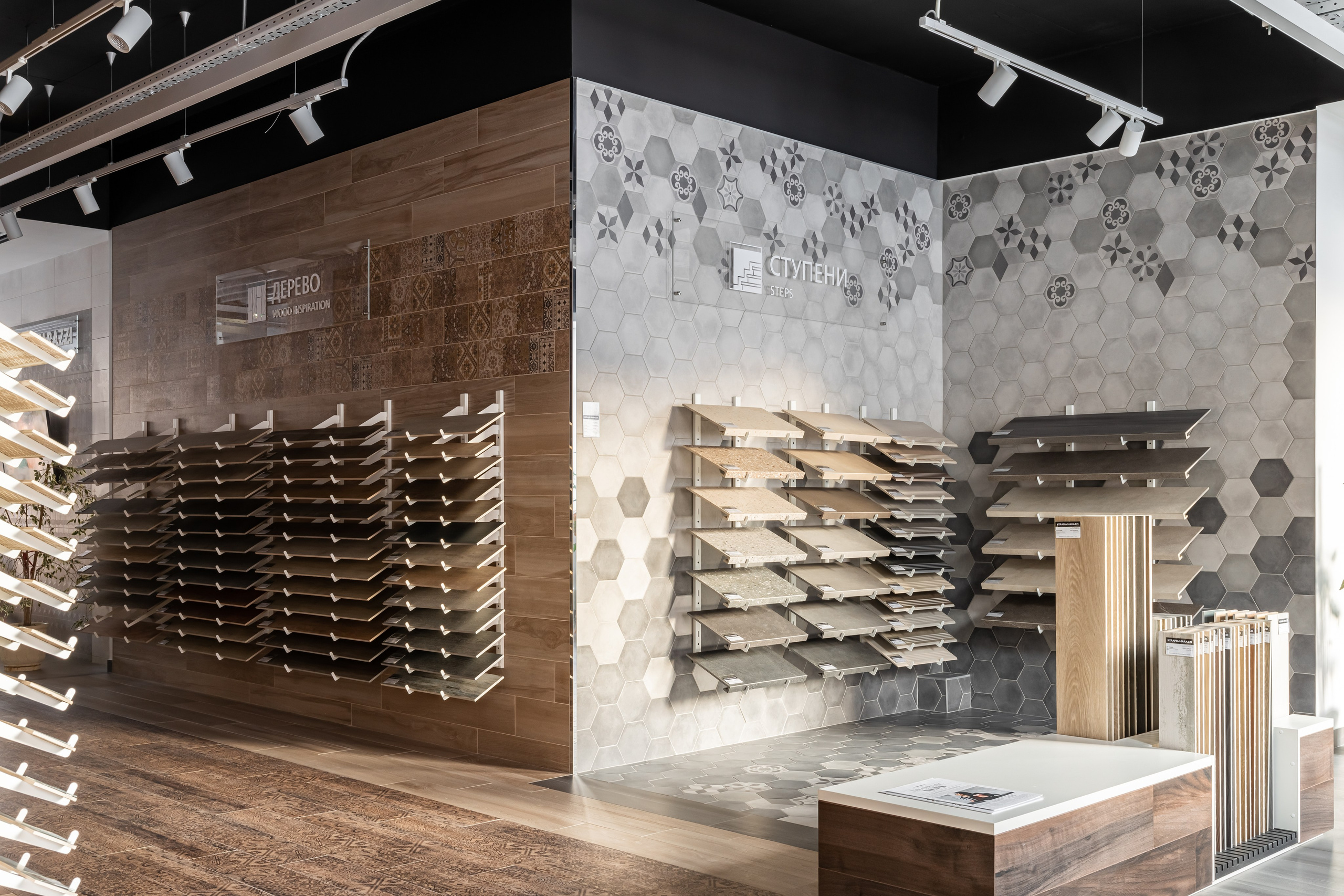 Флагманский магазин KERAMA MARAZZI, г. Киров. Дизайнер\стилист Анна Исупова. Иван Благушин. Интерьерный и архитектурный фотограф в Москве и Санкт-Петербурге