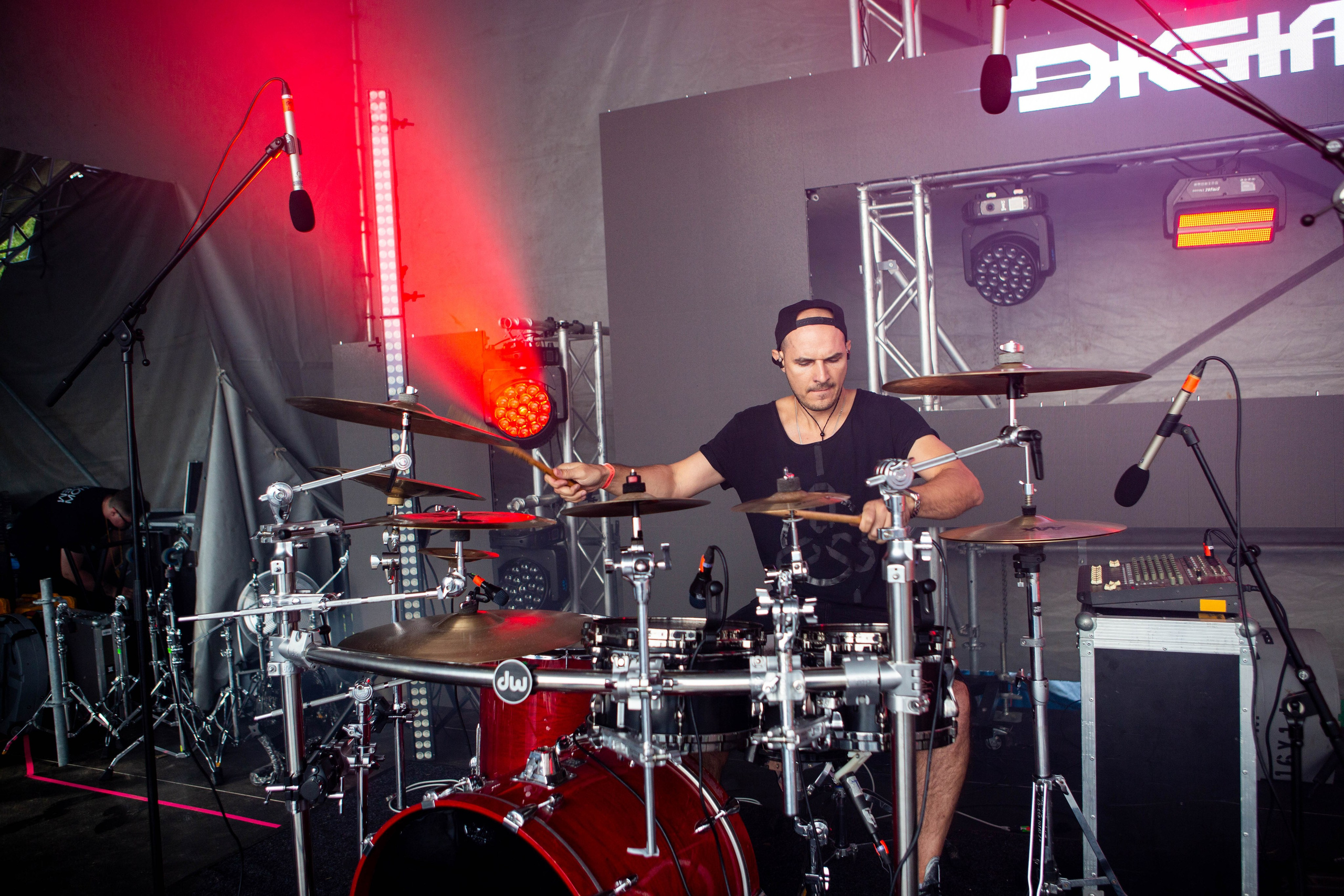 DIGIMORTAL. Репортажный и портретный фотограф Михаил Мартиросян