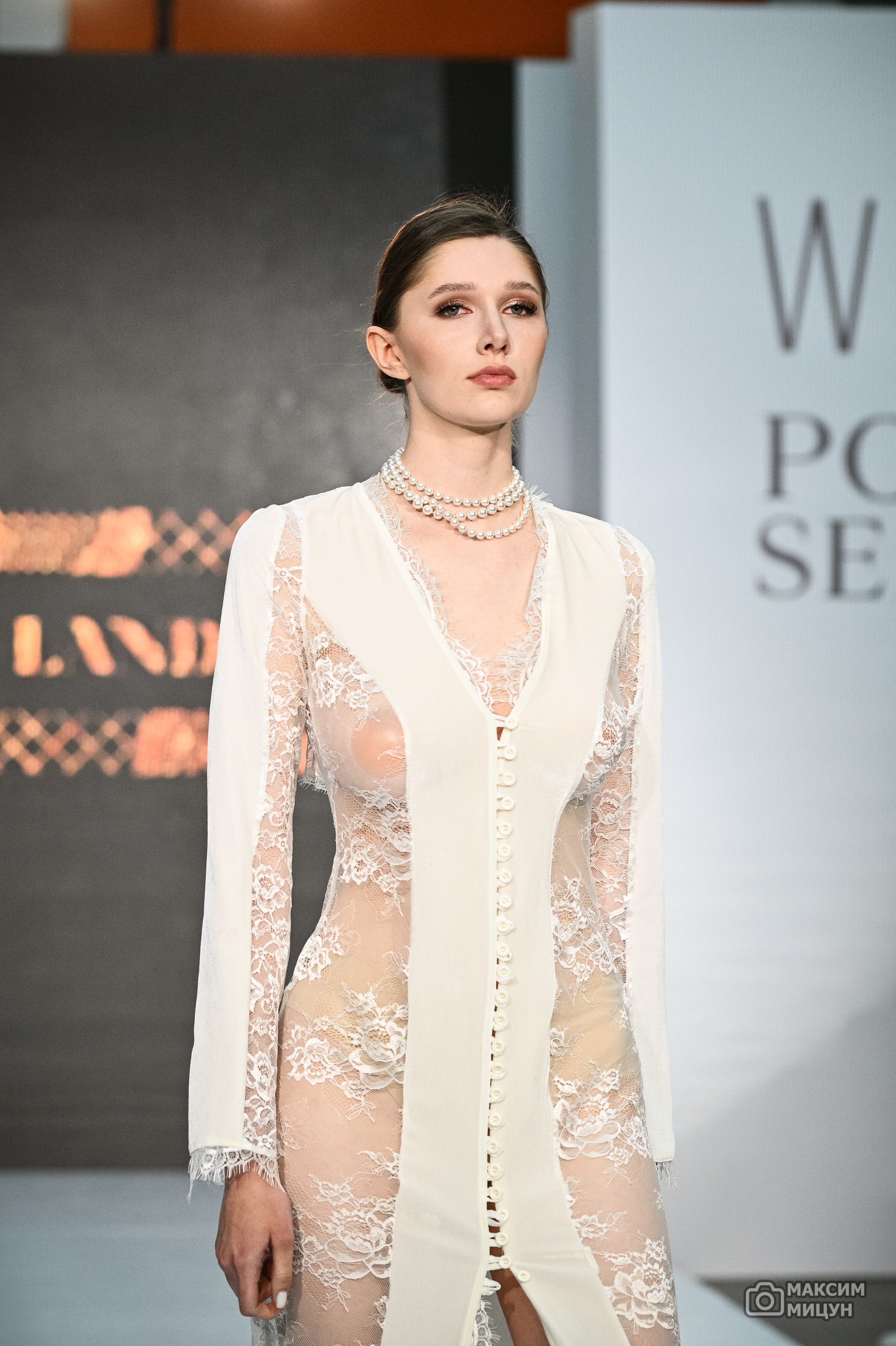 Модные показы. Фотограф Максим Мицун. Портрет, свадьба, репортаж, каталог
