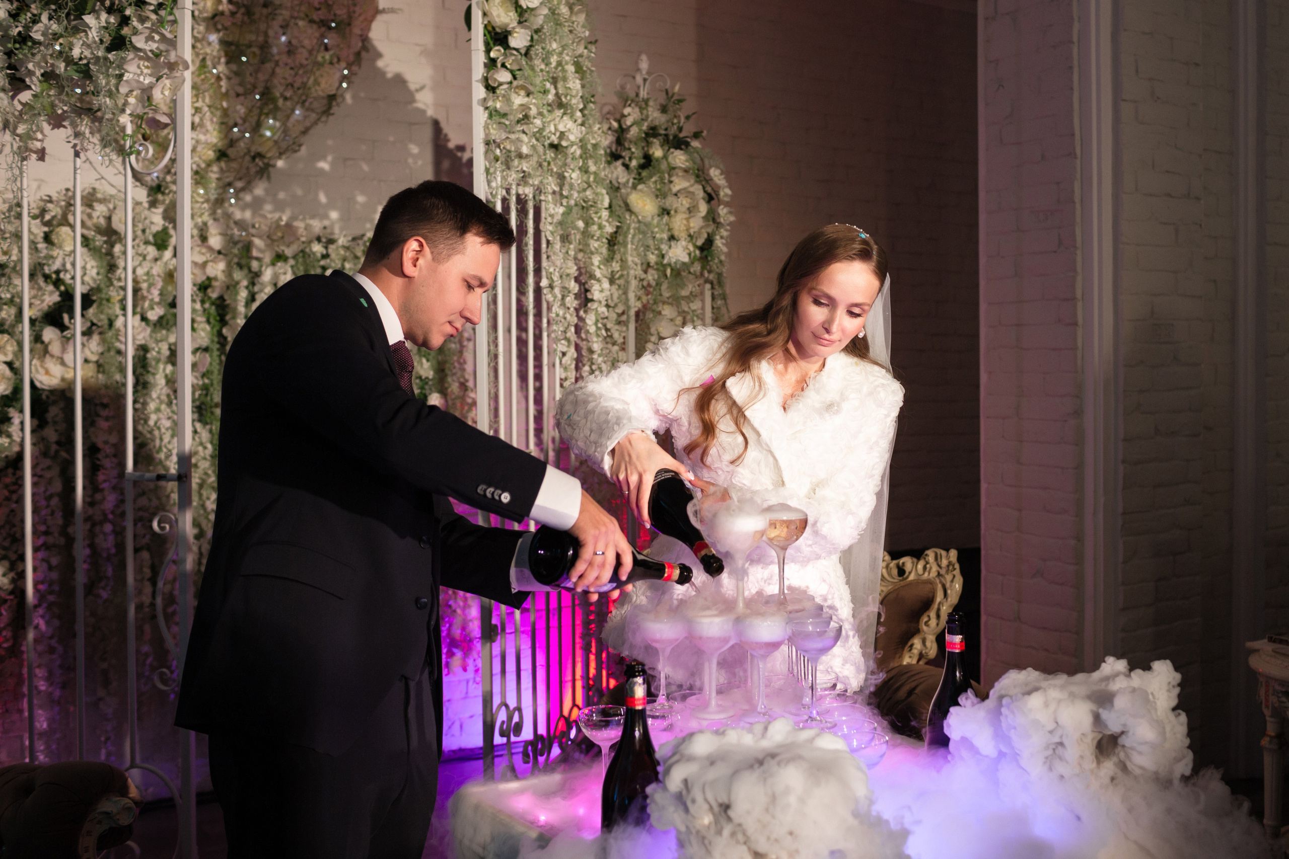 Свадьба в Петербурге в сентябре. Свадебный фотограф Кирилл Белый