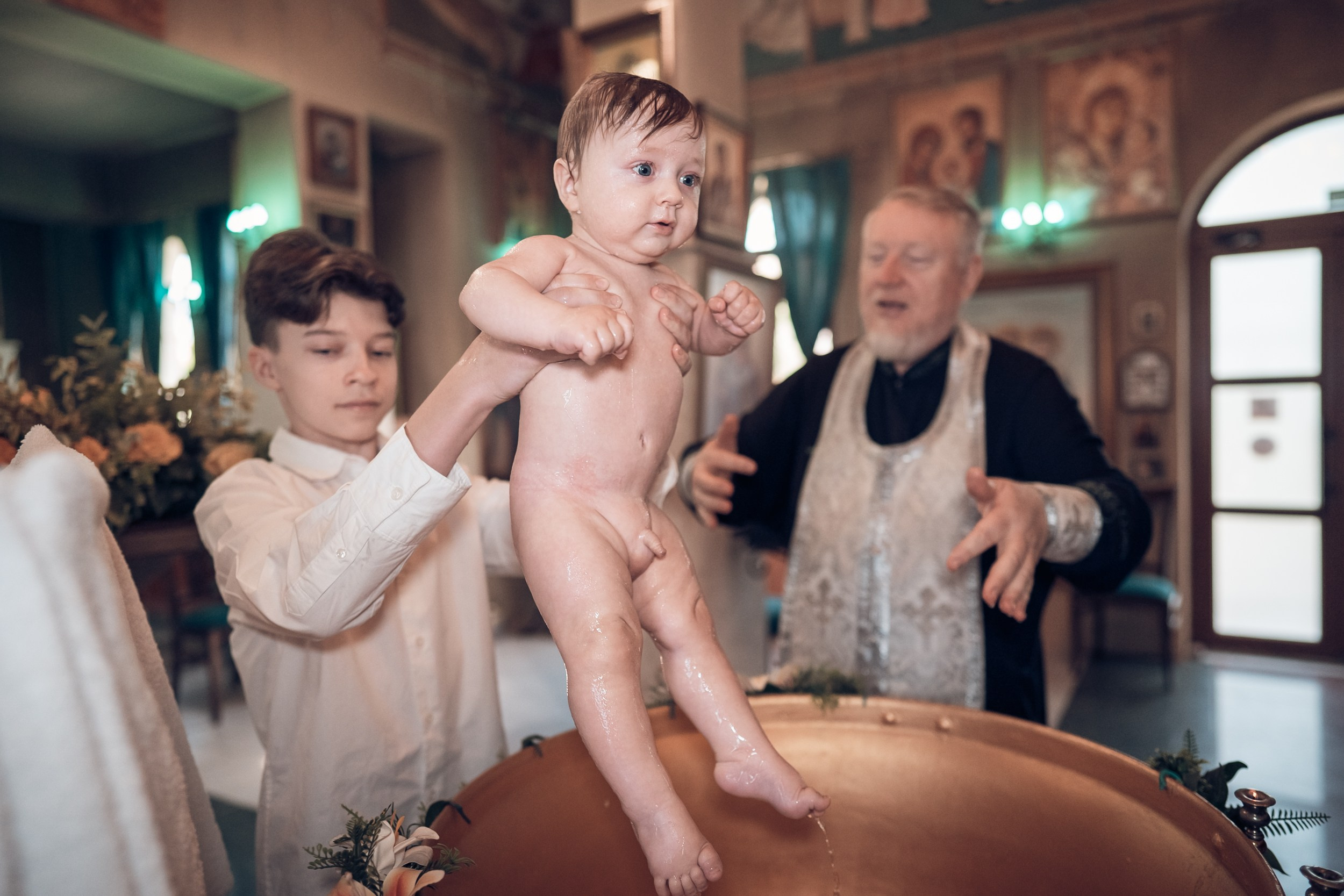 Крещение в храме Прп.Сергия Радонежского с. Орлиное. Церковный фотограф Севастополь