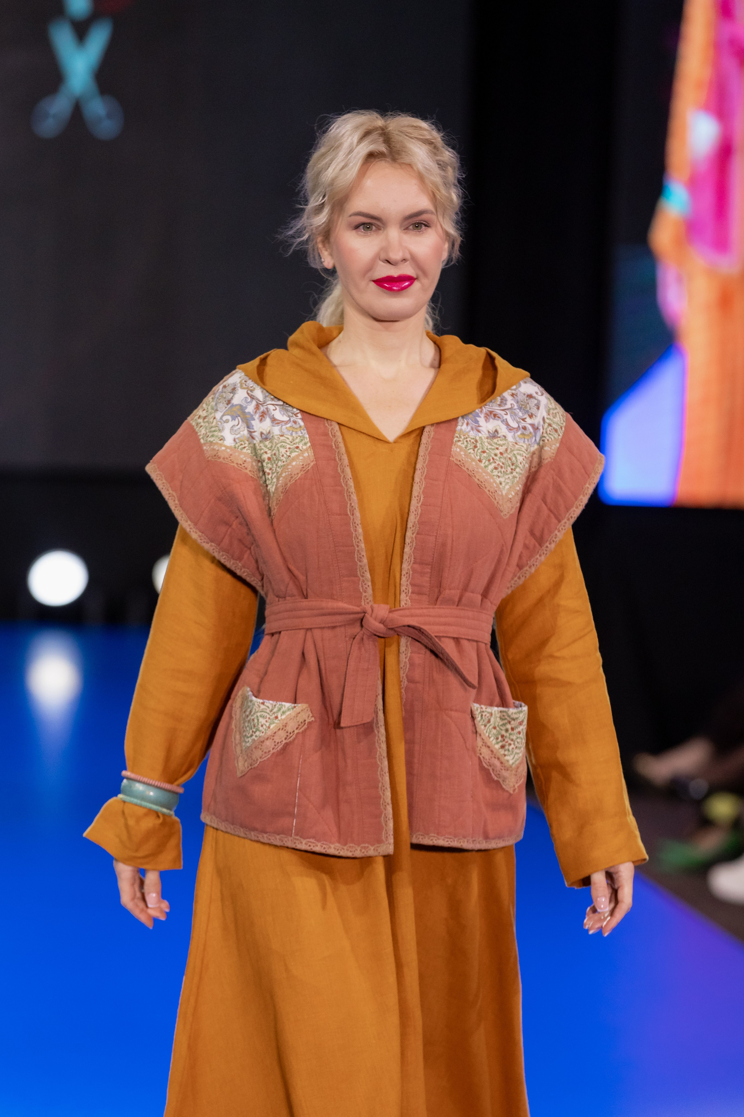 Подиум Volga Fashion Show 2025 в Ростове-на-Дону. Фотограф в Ростов-на-Дону Виктория Савчук