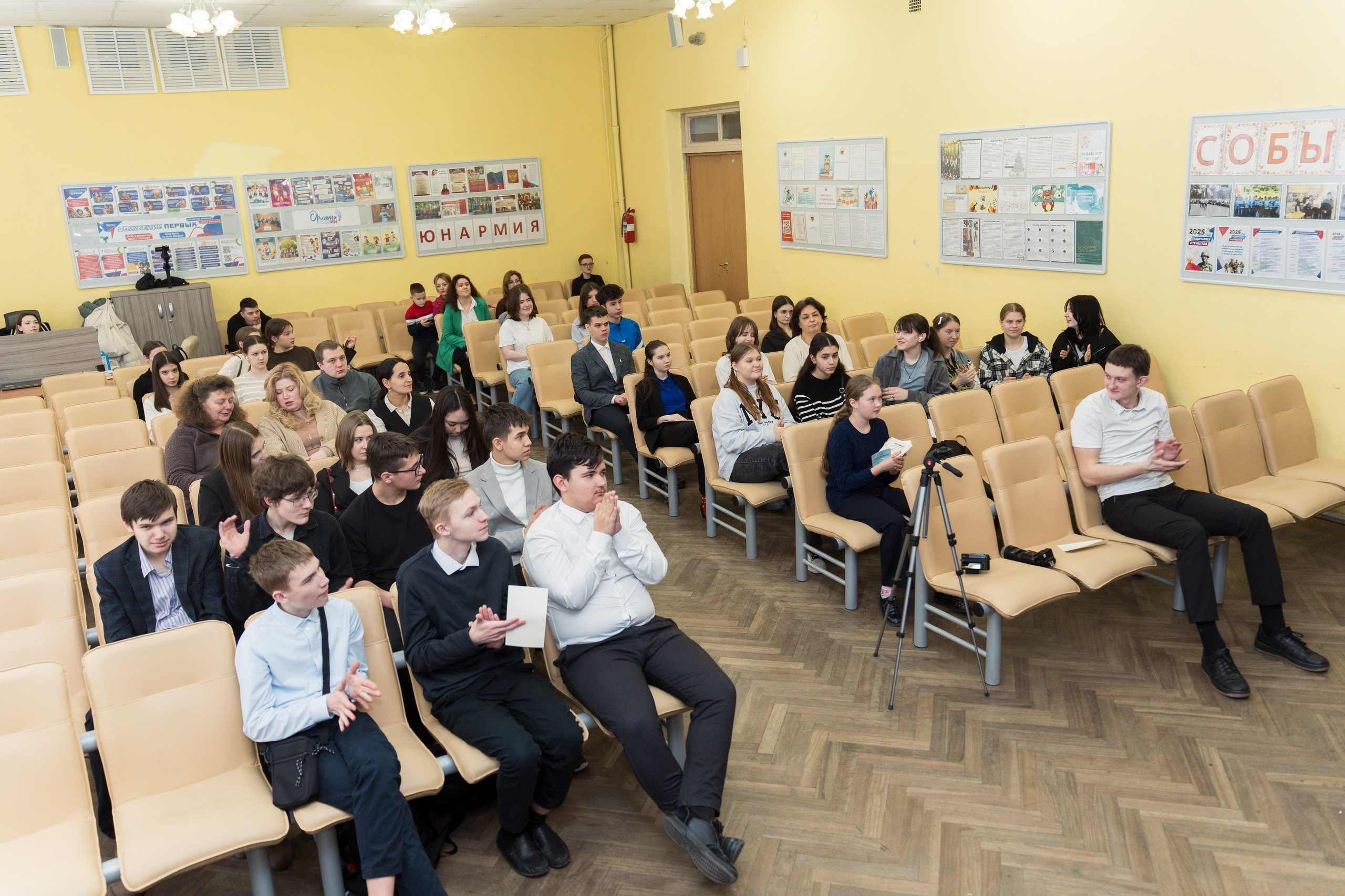 Пятёрка для ребёнка. Репортажная съёмка в Санкт-Петербурге, Константин Петров