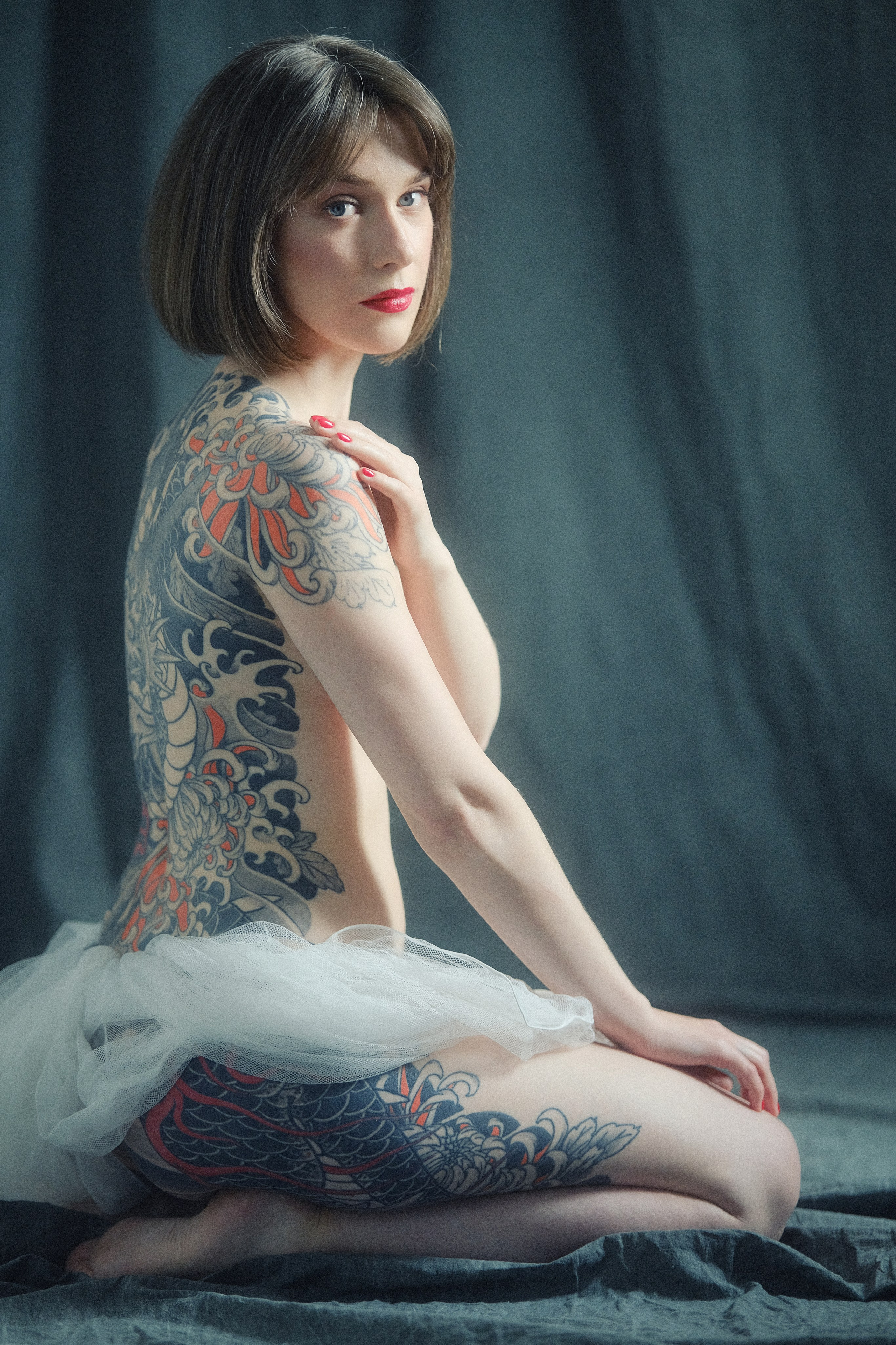 Фотограф Михаил Гуляев. Фотосессия в Новосибирске. Фотосессия ню в студии. Фотосессия ню на природе.