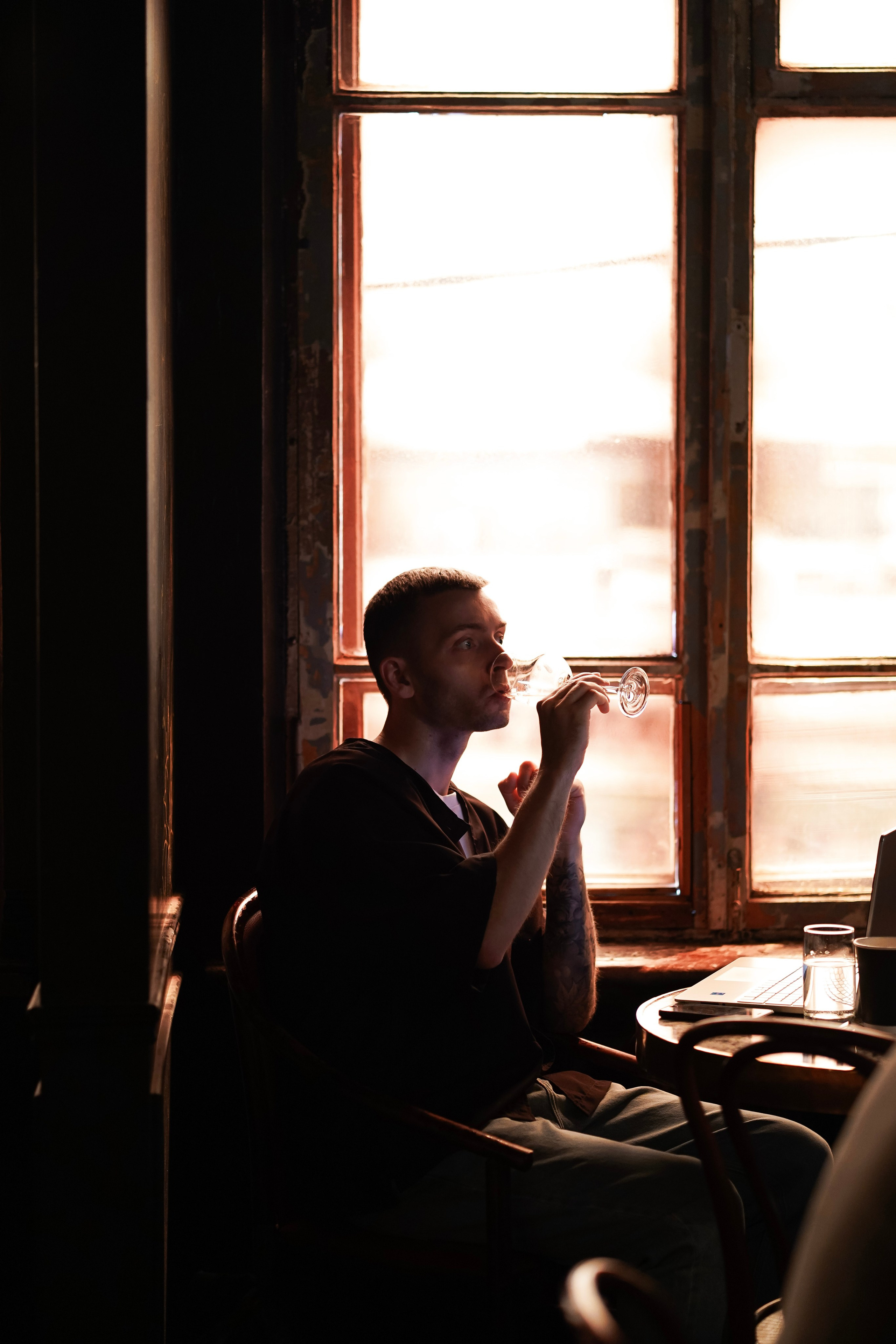 Bar Boss в «Детектив, где Вы?» (2024). Фотограф с психологическим образованием