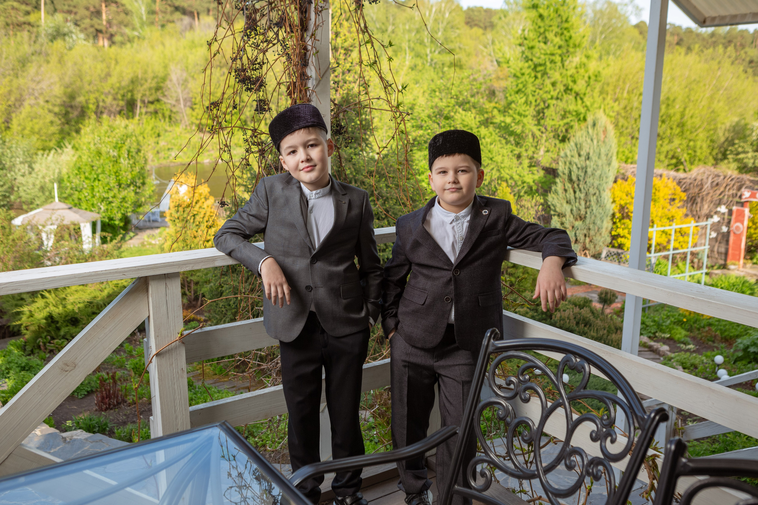 Семейная фотосессия в татарском и европейском стиле. Рекламный, предметный, репортажный, семейный фотограф и художник в Москве