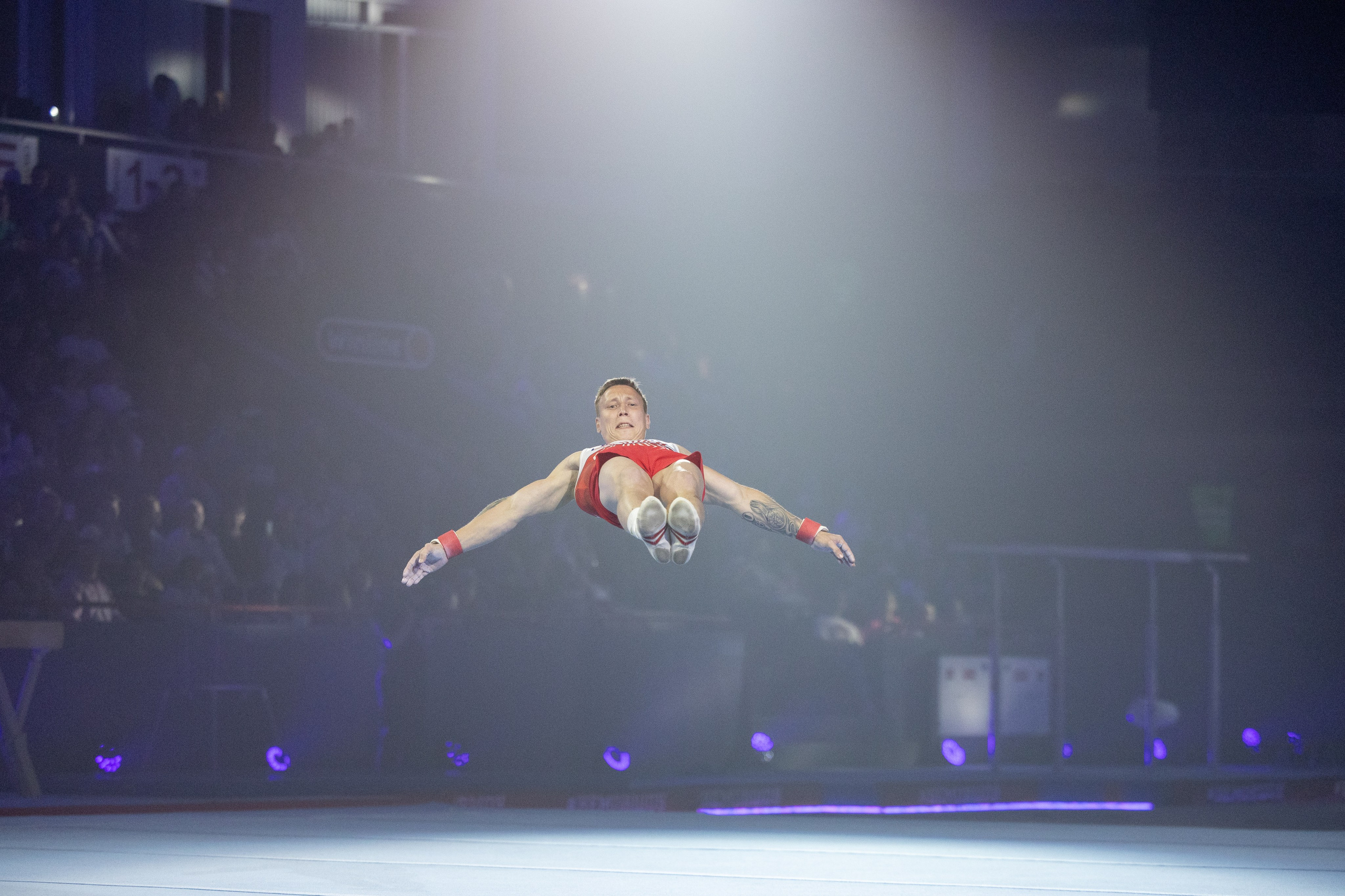 Шоу Алексея Немова «Легенды спорта». Спортивный репортажный фотограф Казань Нафис Сиразетдинов