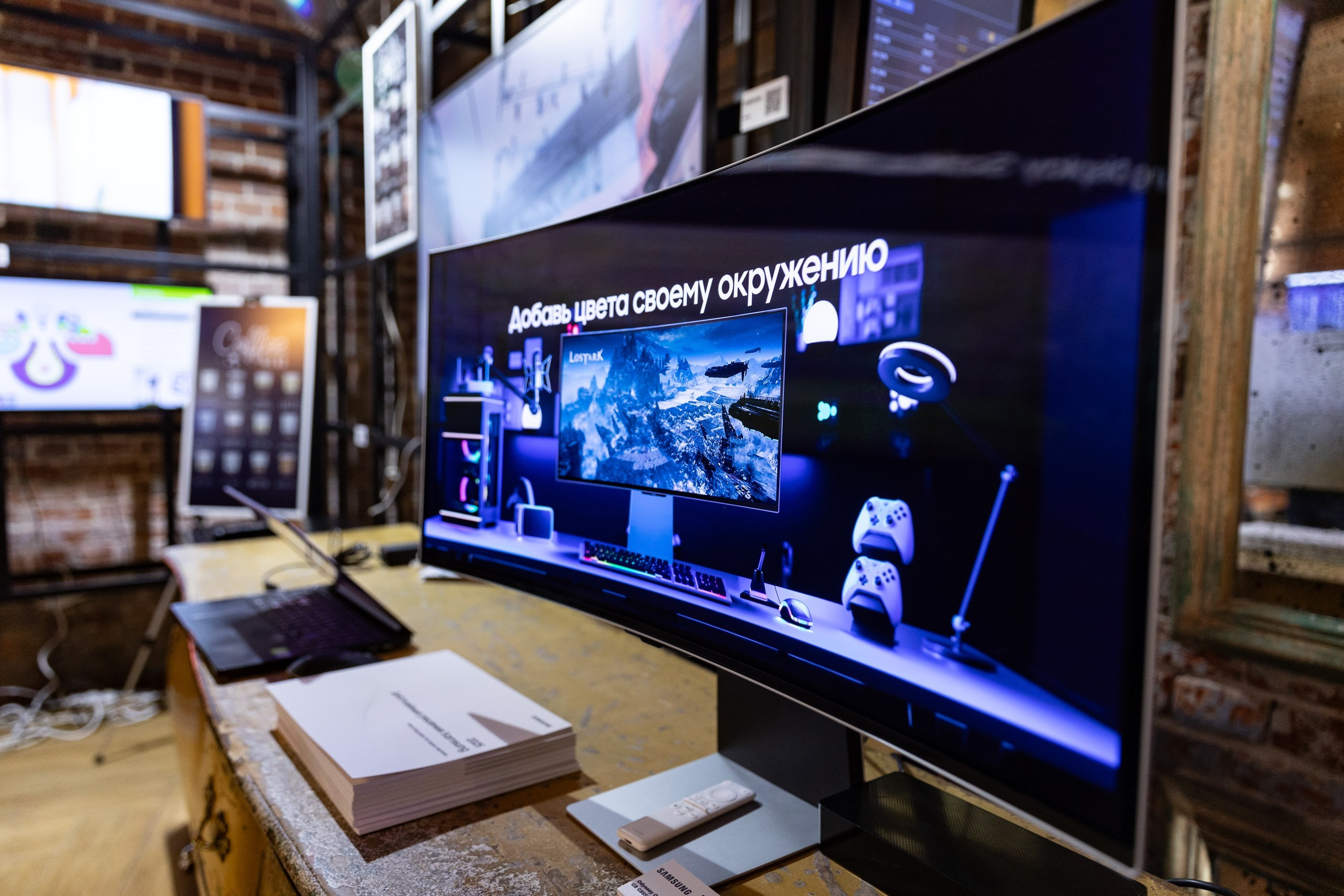 Hi-Tech Building 2025. Свадебный и семейный фотограф