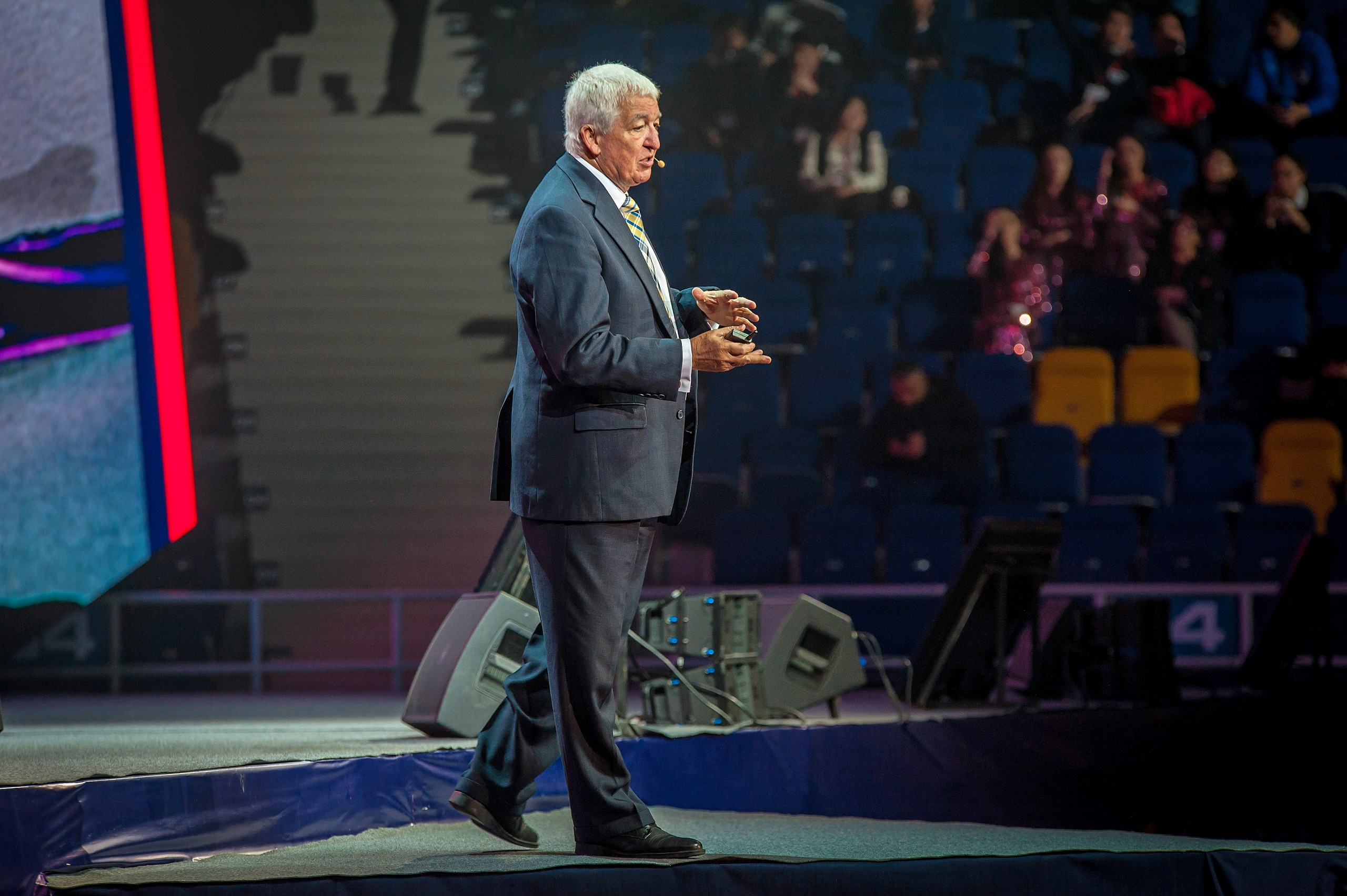 Конференции. Семинары. Елена Северина фотограф, Алматы: репортаж (спорт, концерты, конференции), предметная и фуд-съёмка, портреты, каталоги, фэшн, ретушь