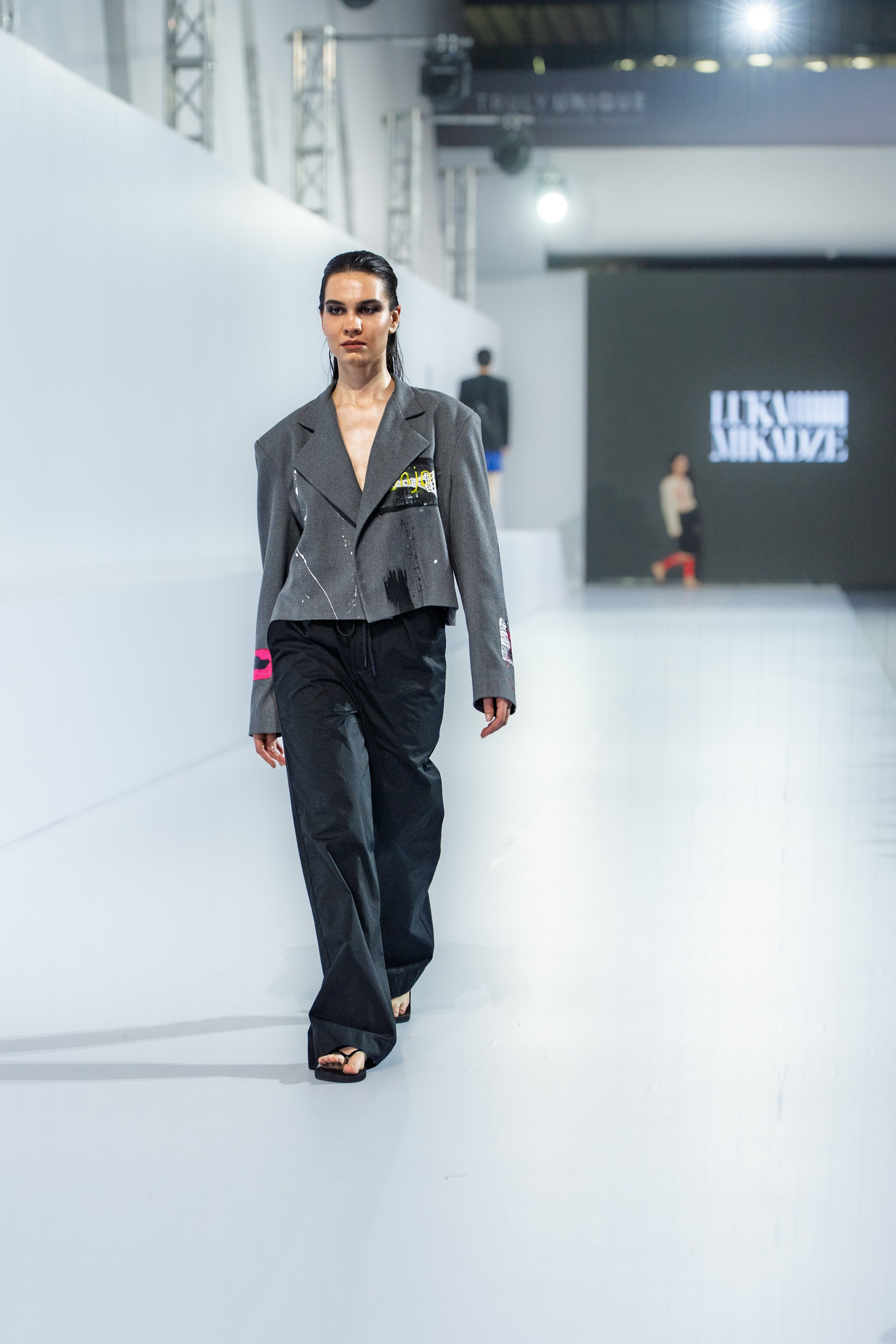 Luka Mikadze. Сайт Алматинского НЮ АРТ, будуар и фэшн фотографа Дениса Карпенко