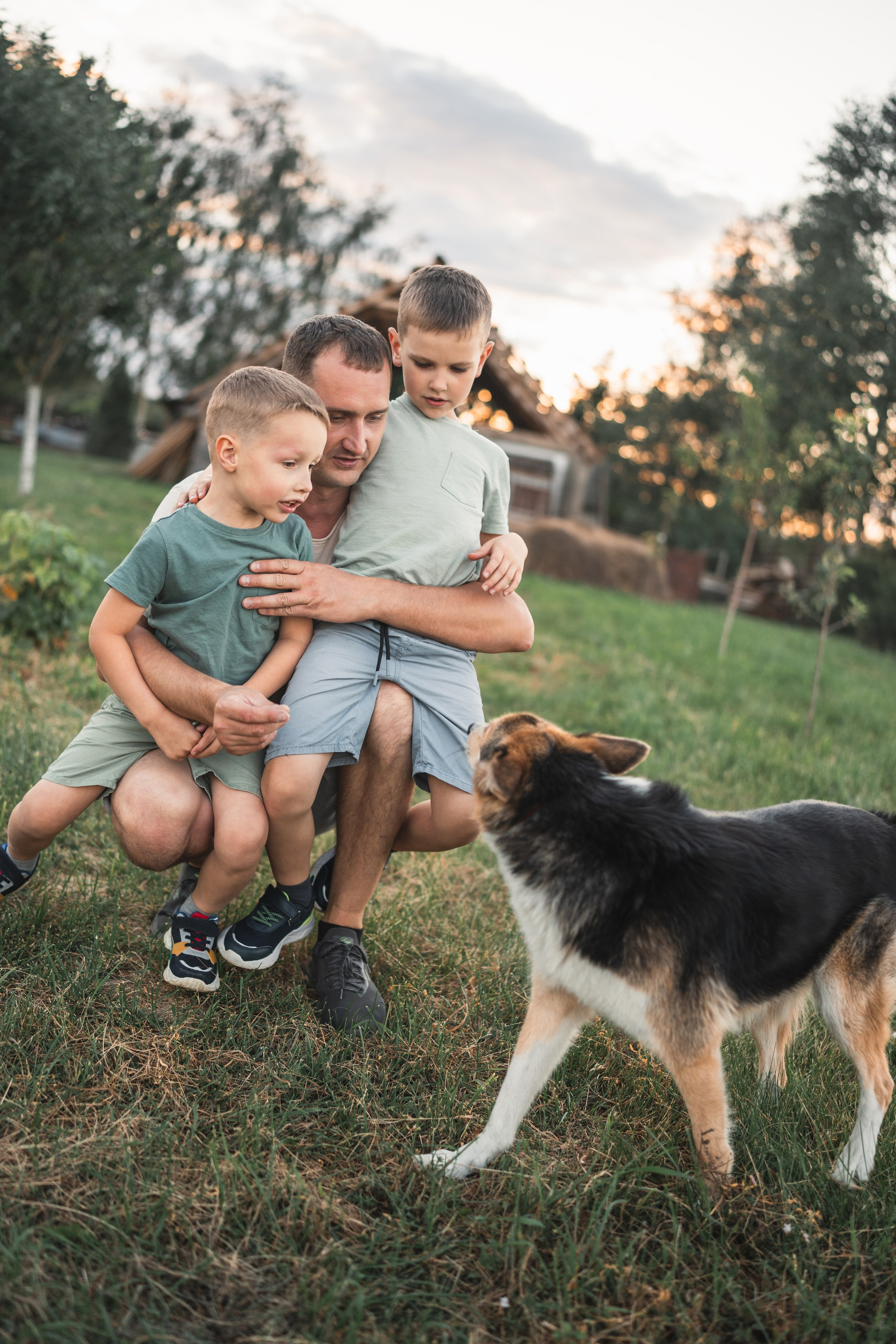 СЪЕМКА НА УЧАСТКЕ. Семья Юлии. Фотограф Марта Козел. Гродно, Беларусь