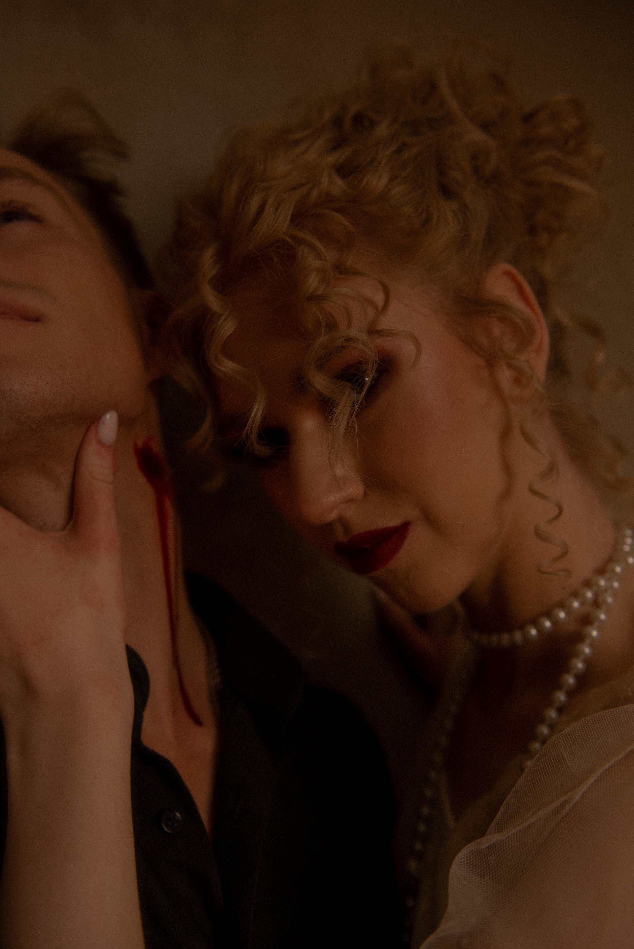 Вампирская тематика. Портретный фотограф в Казани Тумурзина Камила