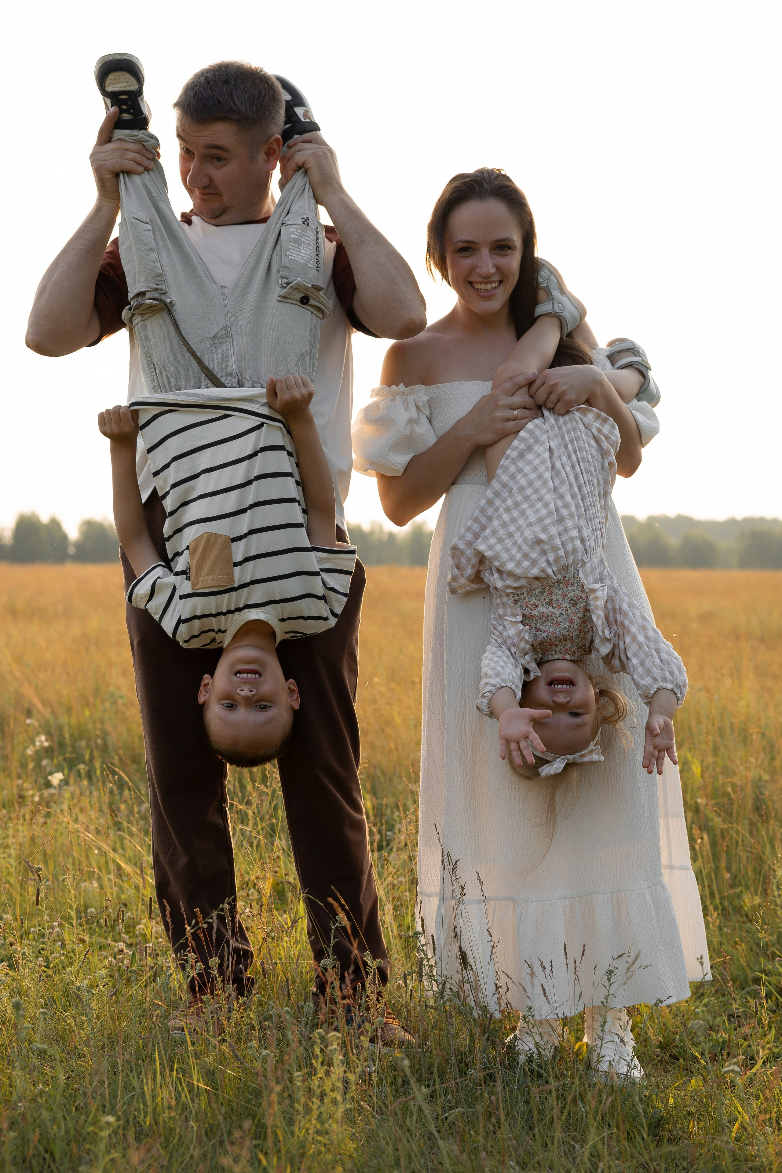 В поле. Семейный и свадебный фотограф в Челябинске Мария Леонтьева