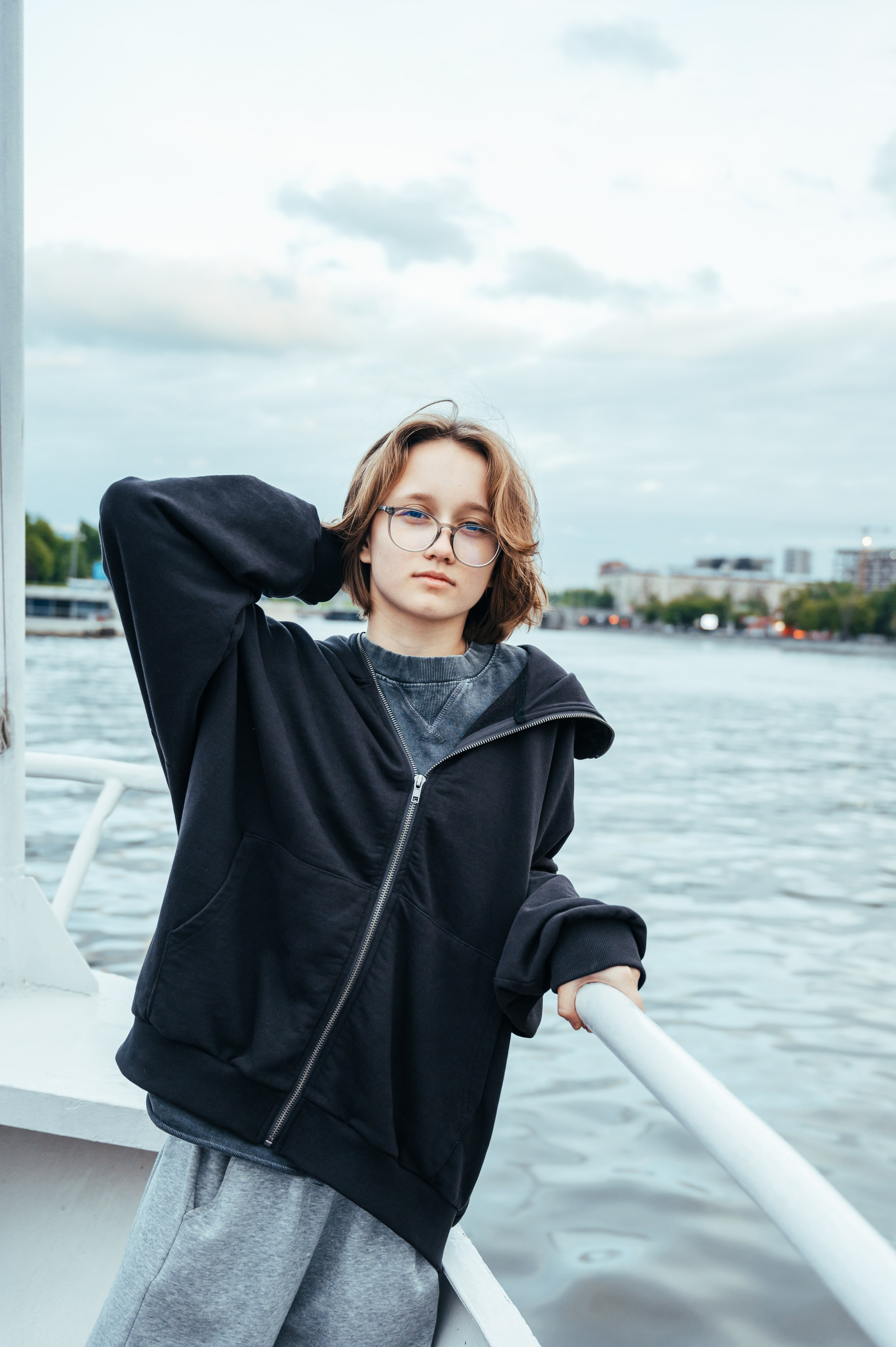 Последний звонок. Анастасия Петрович фотограф, фотокорреспондент в Москве и Санкт-Петербурге. Фотосъёмка репортажа, мероприятия, корпоративная съёмка, контент