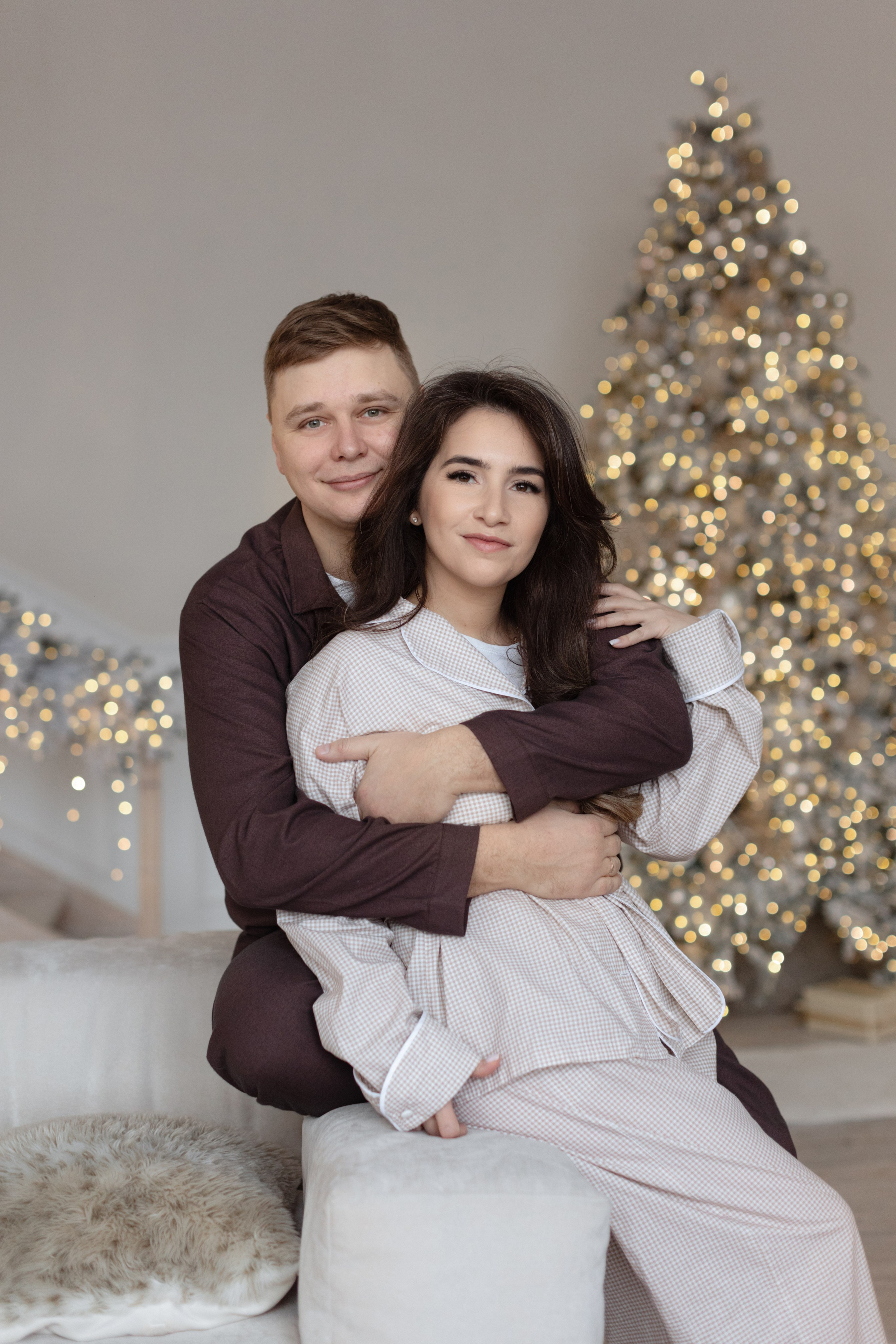 Новогодняя съемка в Историях (Большой зал). Фотограф беременности и новорожденных в Красноярске Вета Ланская