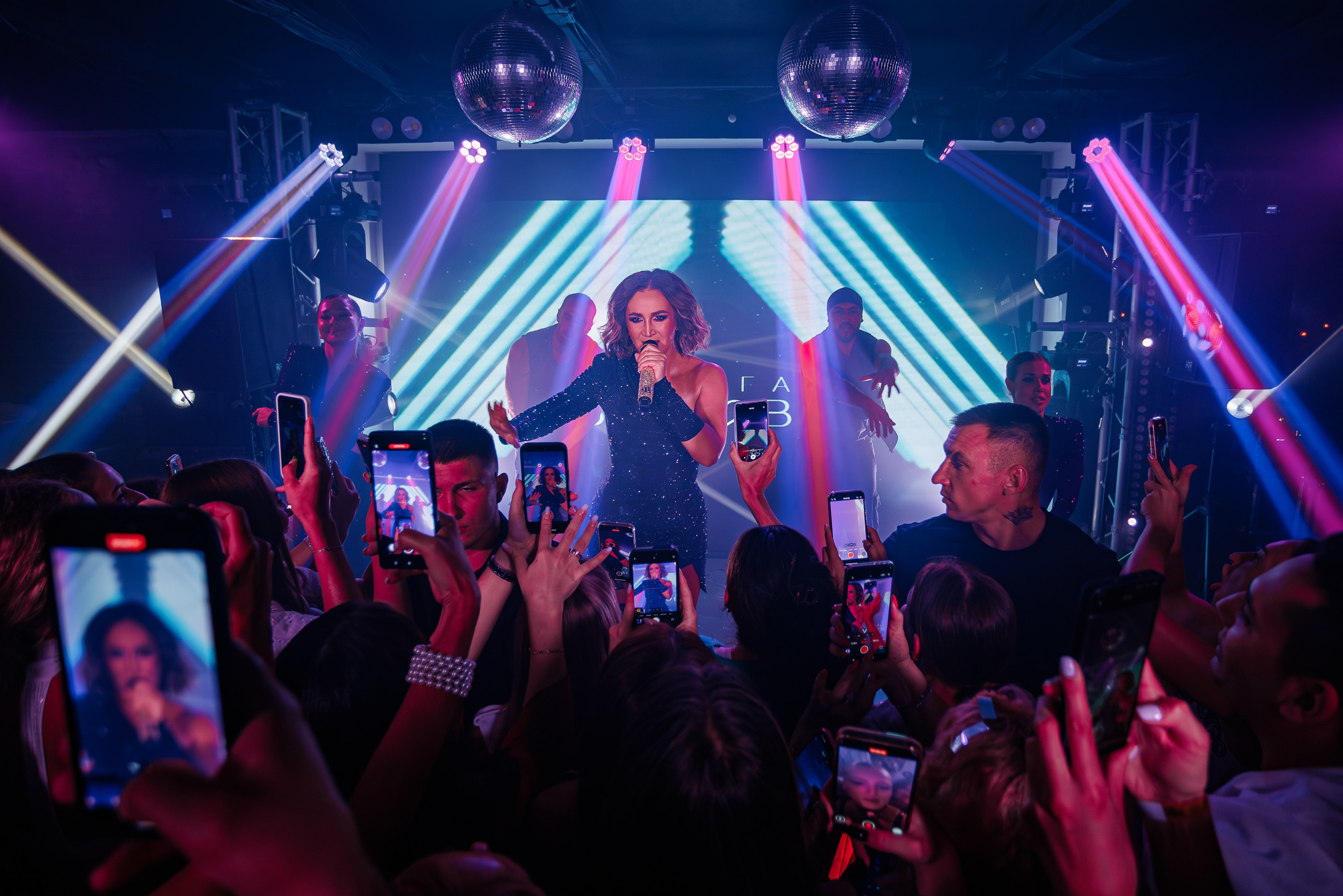 9 лет «Чайке на пляже» ОЛЬГА БУЗОВА_Ялта_9.08.2025 г. Аминов Руслан | Фотограф