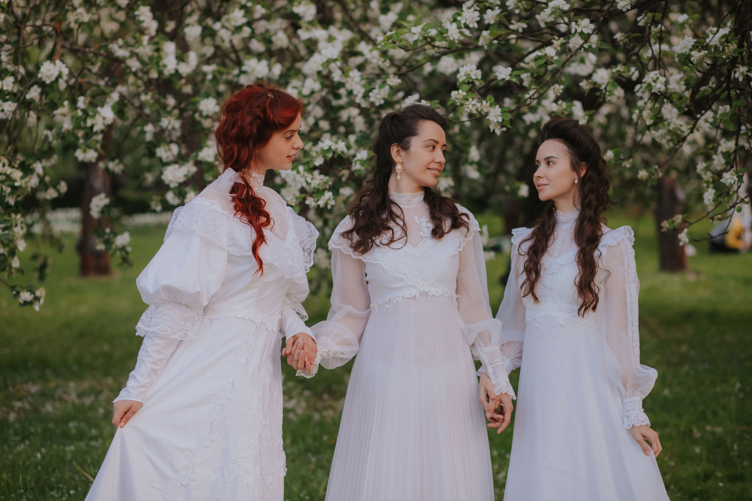 Яблоневый сад. Художественная винтажная фотография