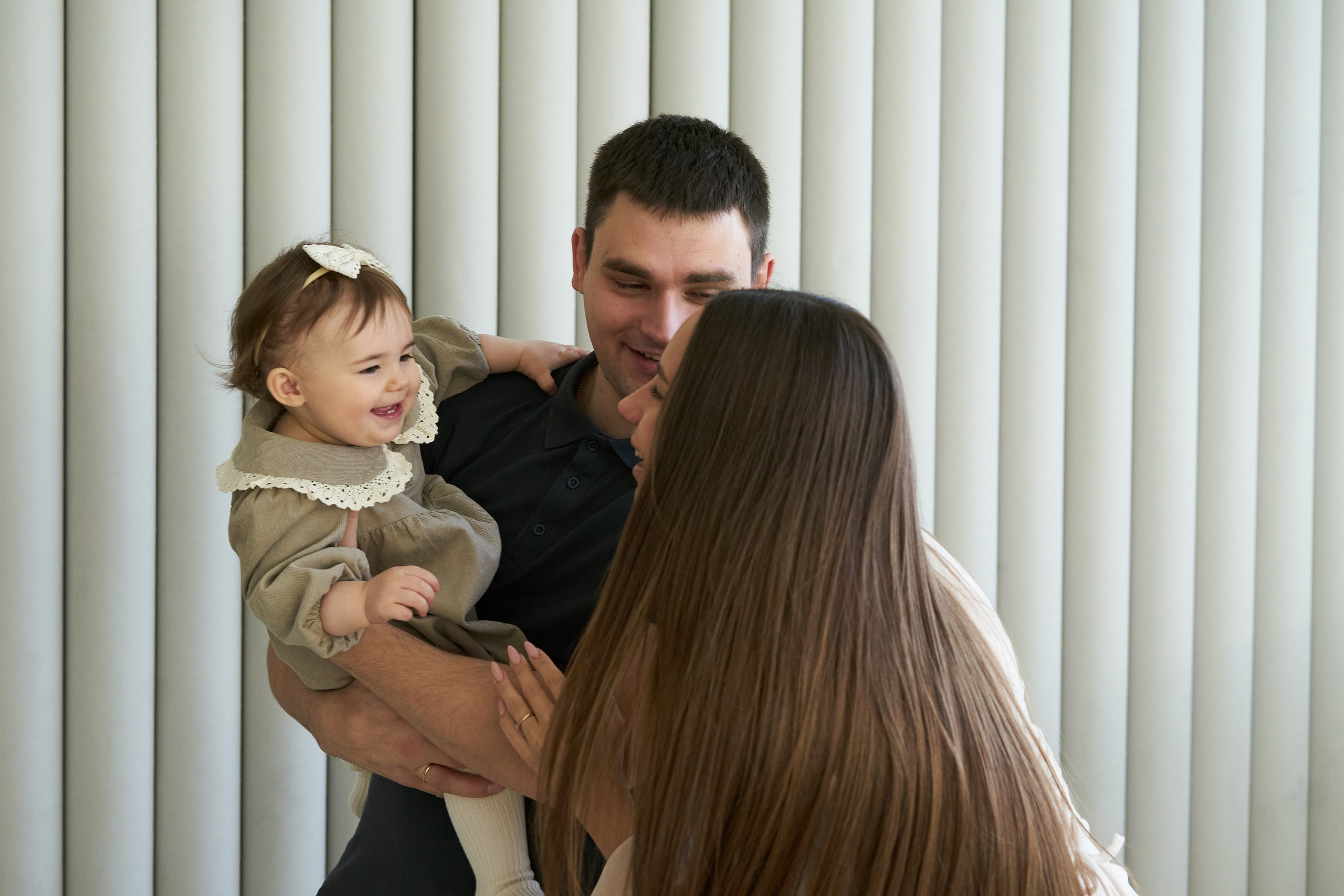 Семейная фотосессия в студии. Фотограф Екатеринбург Кокшарова Александра