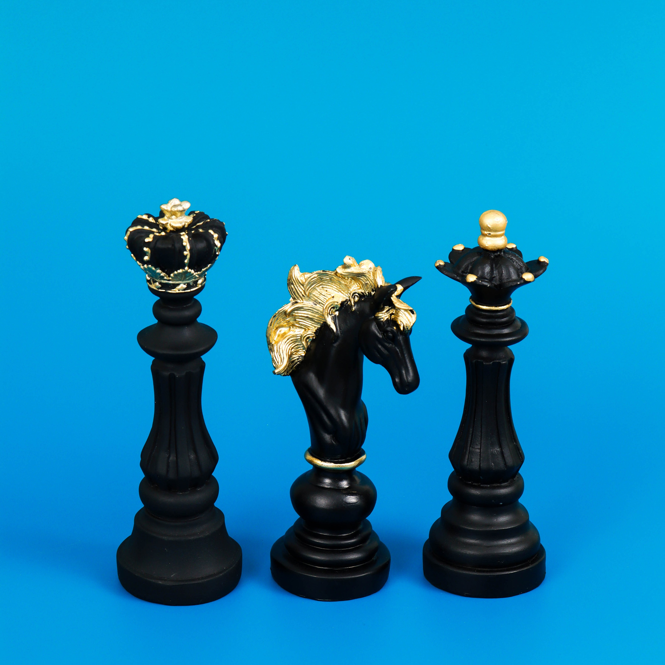 Фигурки. Статуэтки