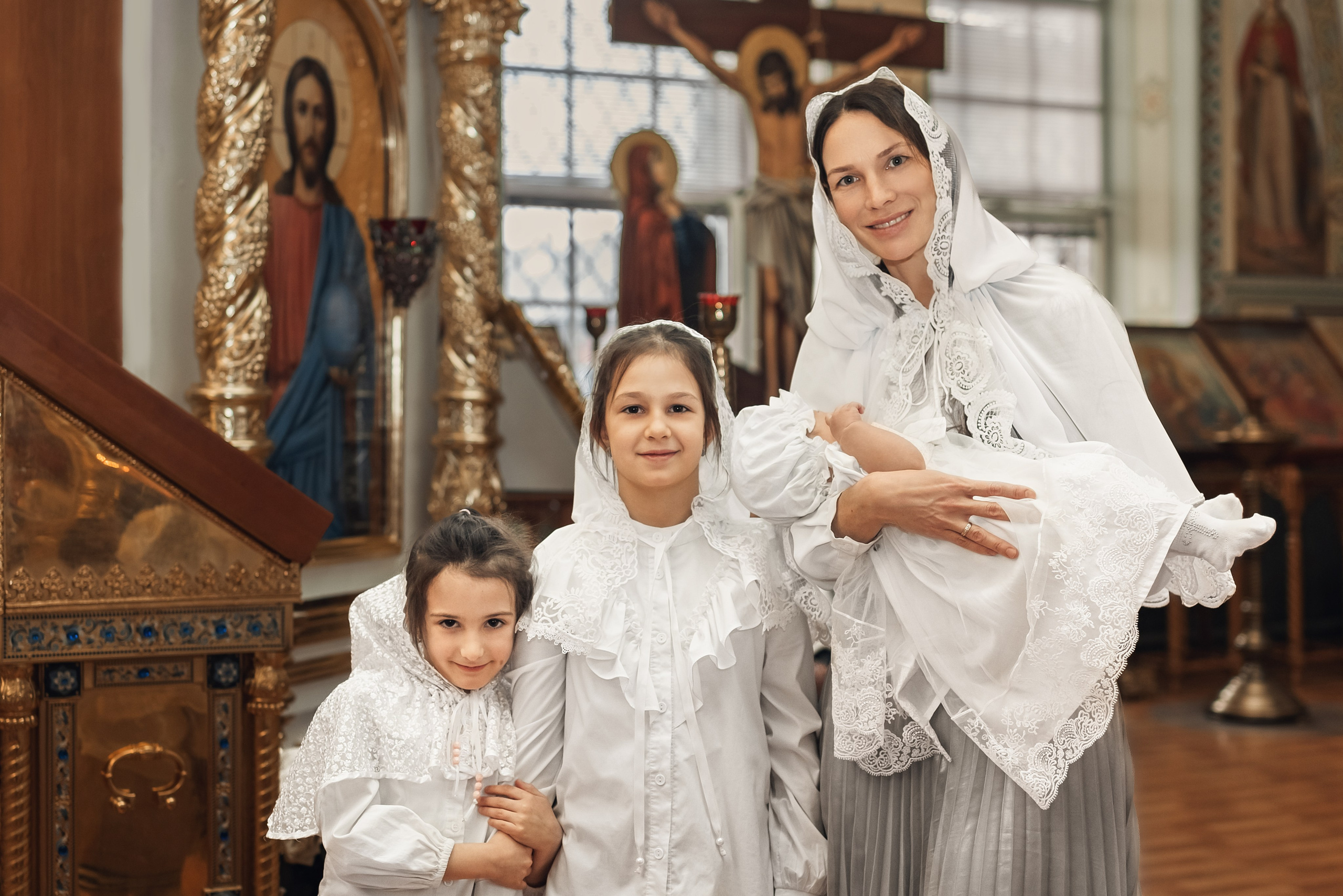 Крещение в храме Иоанна Богослова. Церковный фотограф на Таинство Крещения и Венчания в Оренбурге и Оренбургской области Екатерина Белкина