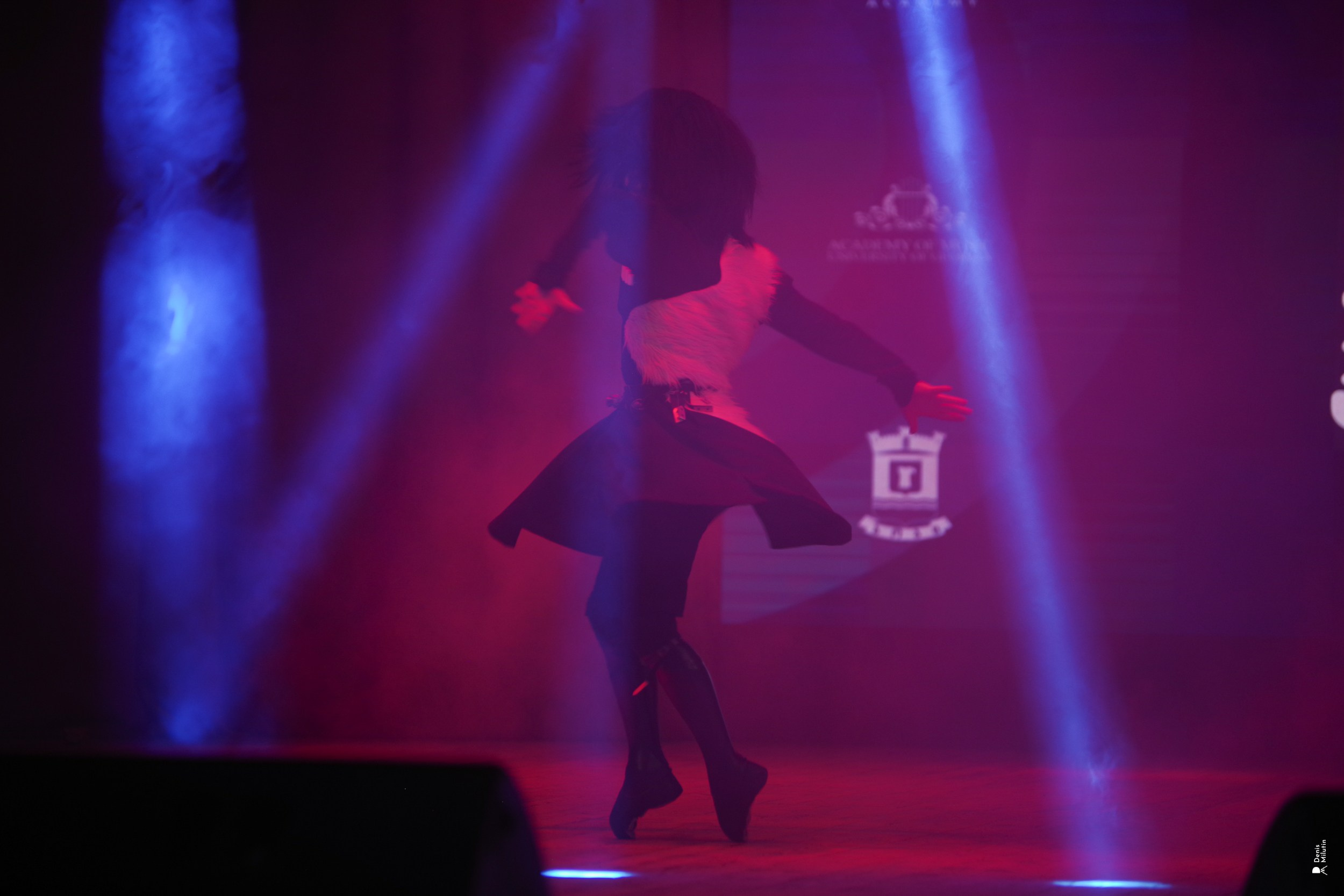 Танцы в Хоби. Портретный фотограф Денис Милютин