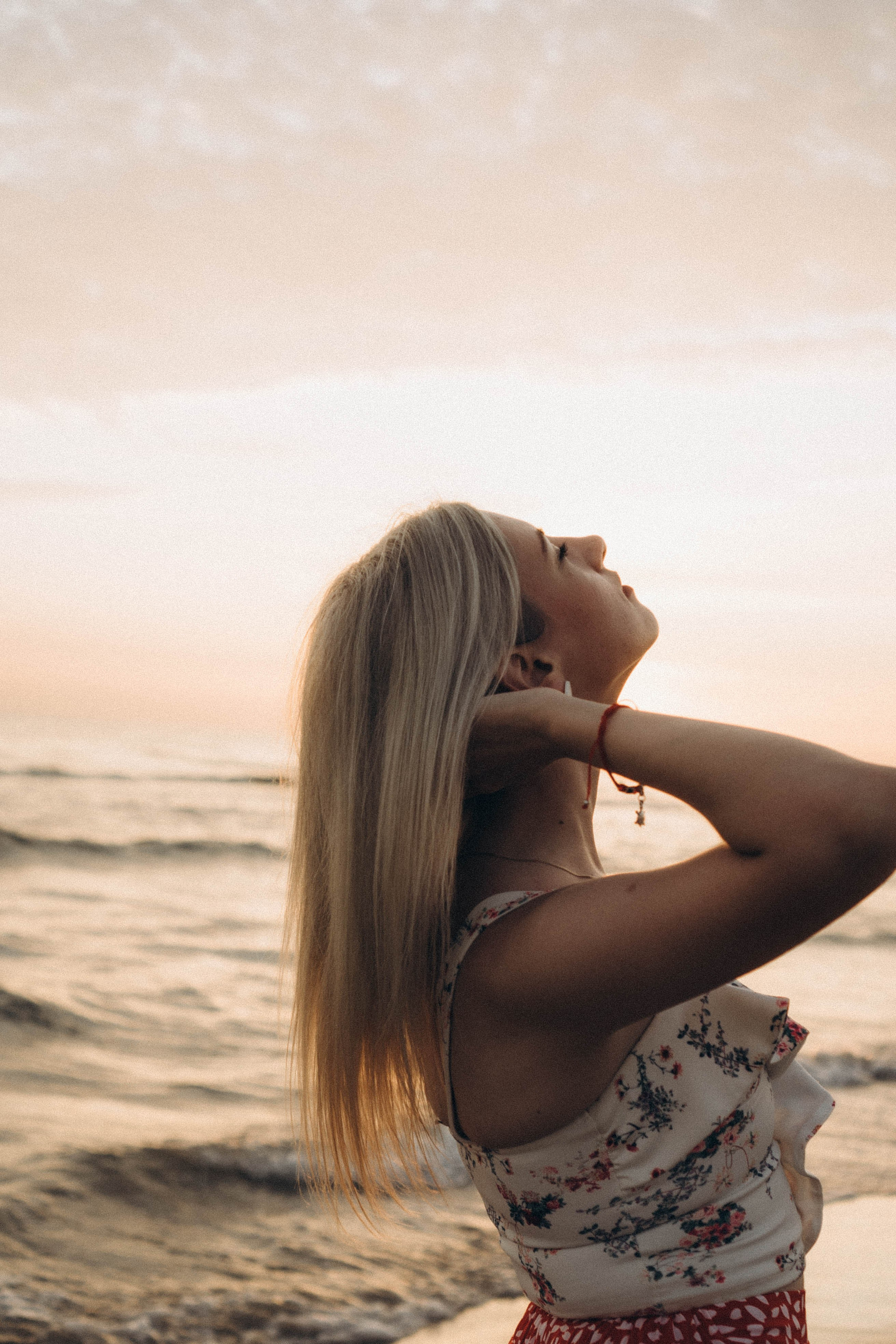 Июльский вечер на берегу черного моря. Профессиональный фотограф, Санкт-Петербург — Виктория Богомолова