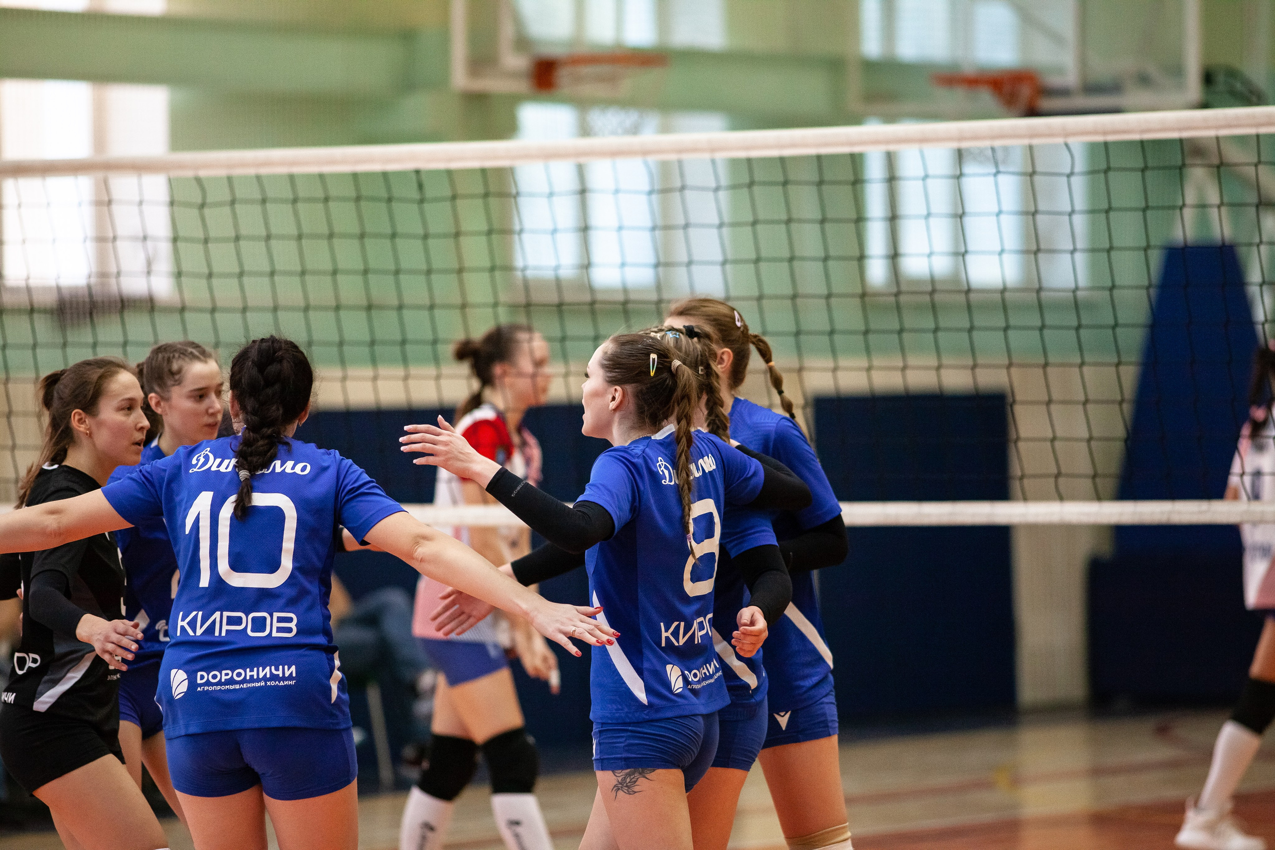 Искра (Самара) — Динамо (Киров). Фотография