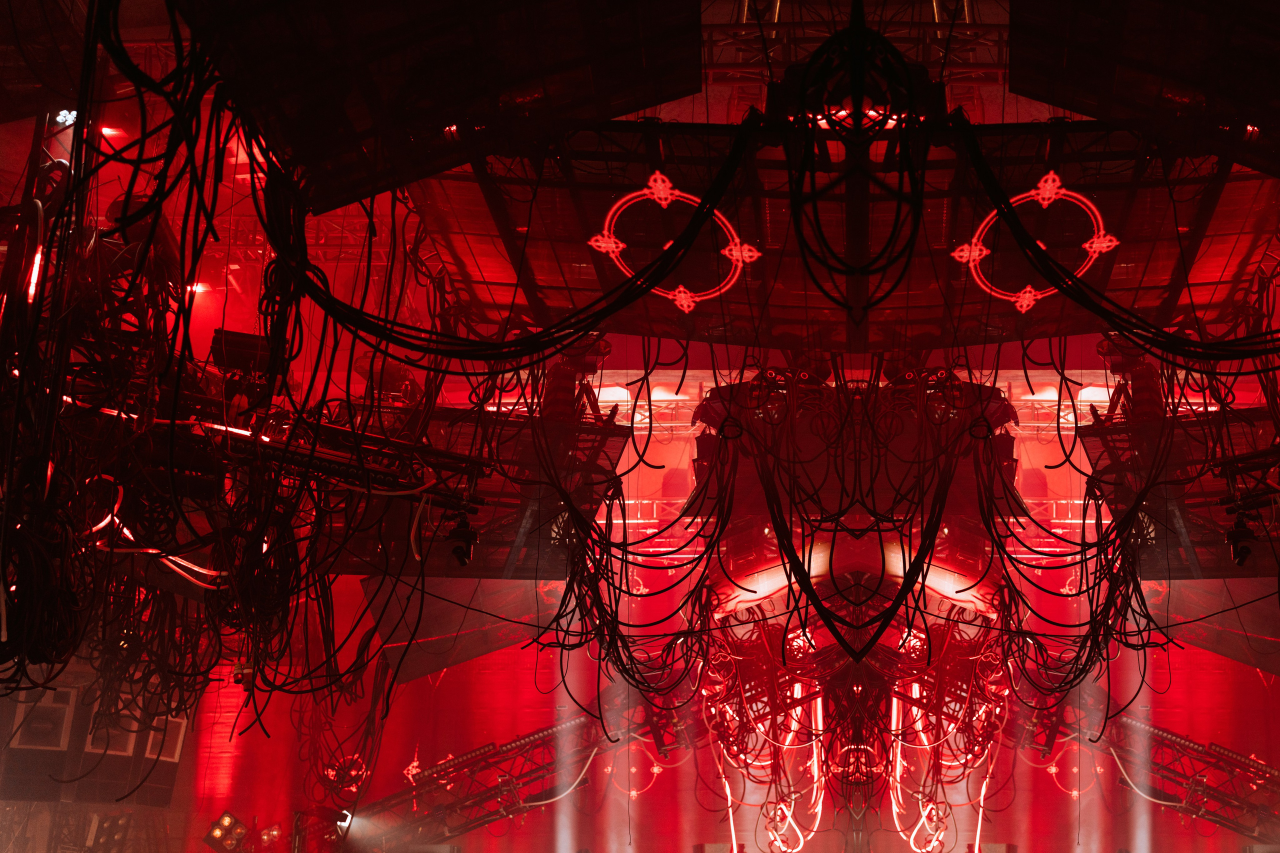 Outline 2024. @tomrus: Рустам Шагиморданов — фотограф