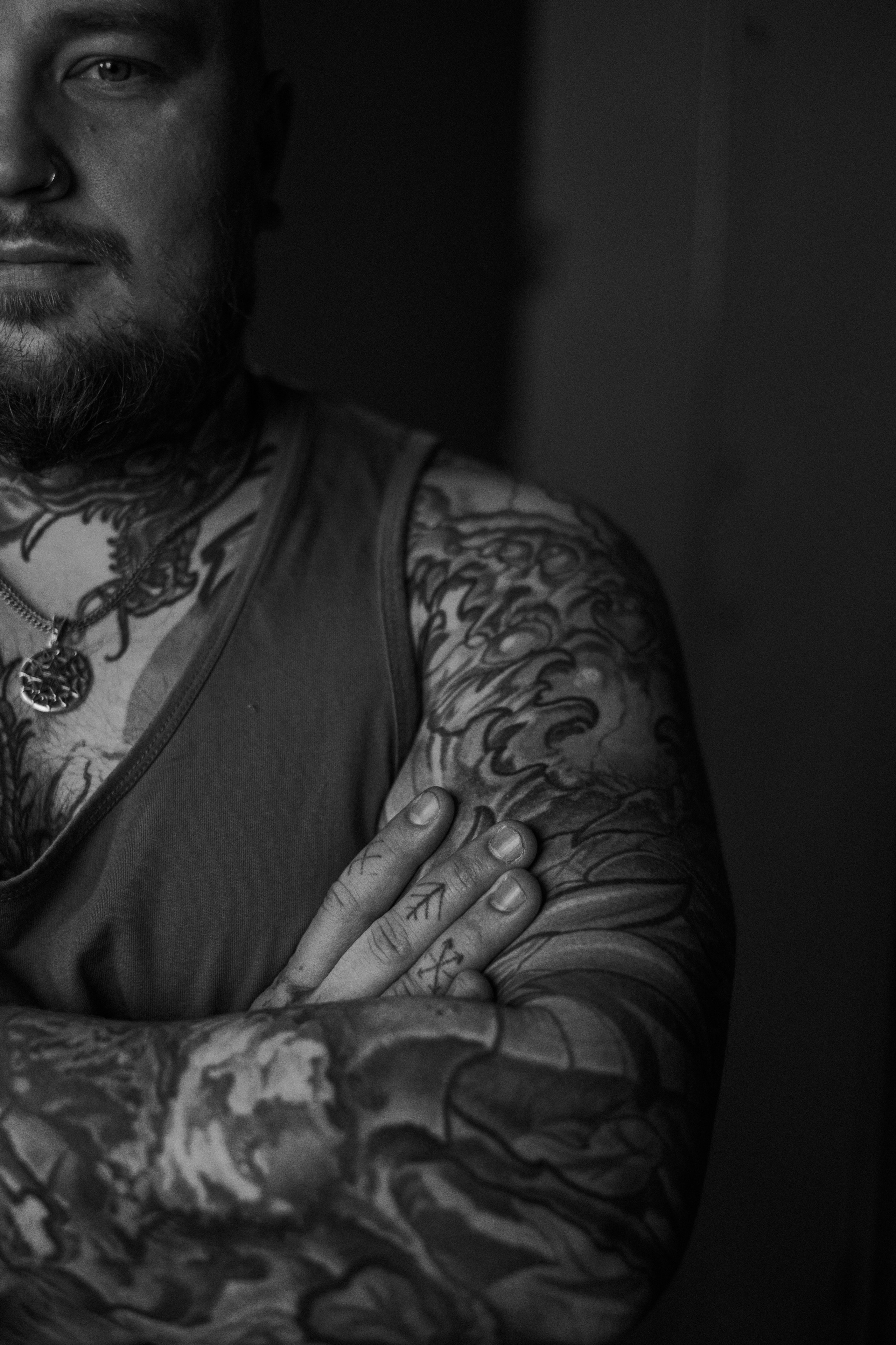 Рекламная съемка: тату-мастер | Заказать рекламную съемку Новосибирск. Ксения Ильиных — Фотограф в Новосибирске