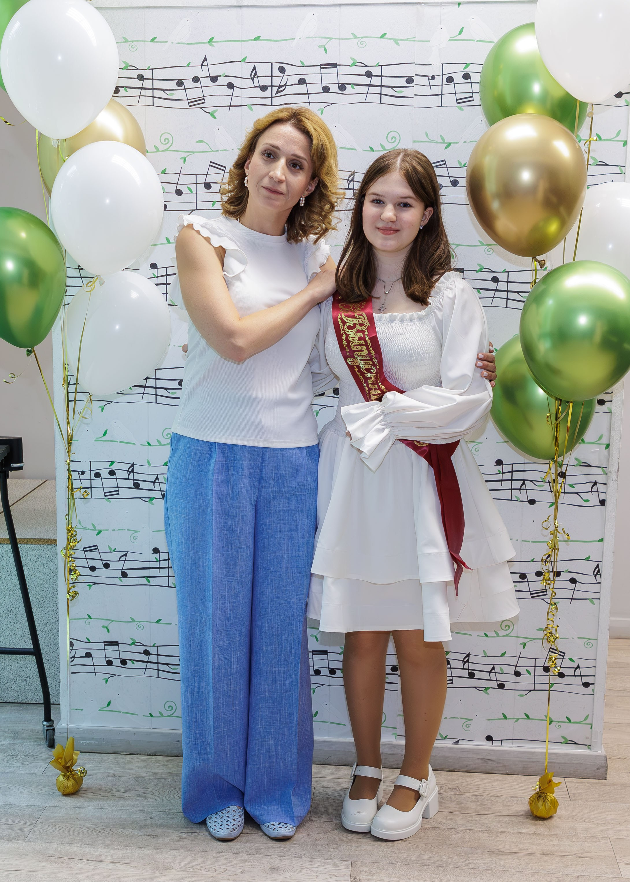 Вручение дипломов в Детской музыкальной школе имени Н. П. Будашкина. Выпускные альбомы и школьный фотограф в Подольске, Троицке, Щербинке, Москве и Московской области