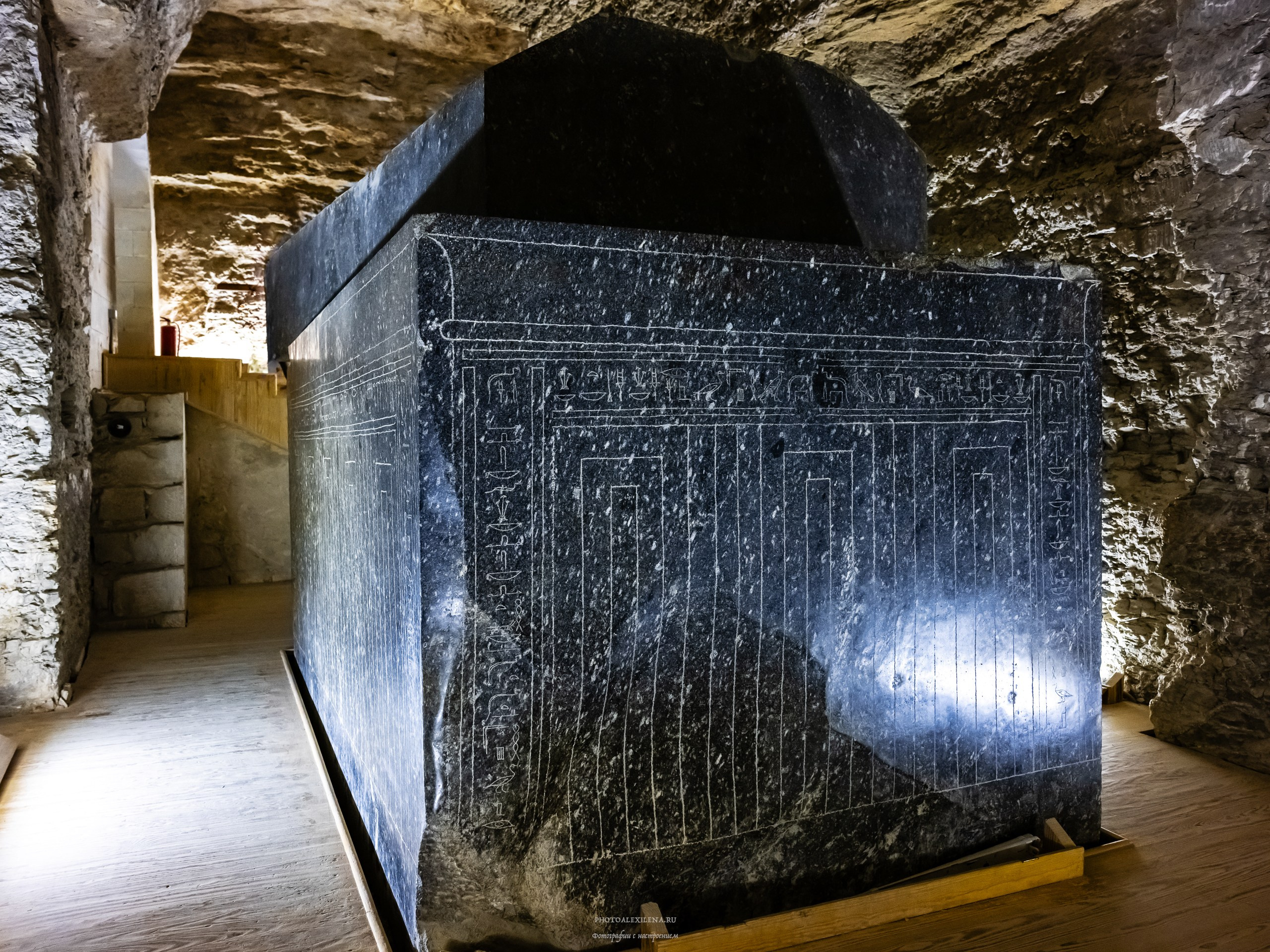 Саркофаг в Serapeum of Saqqara