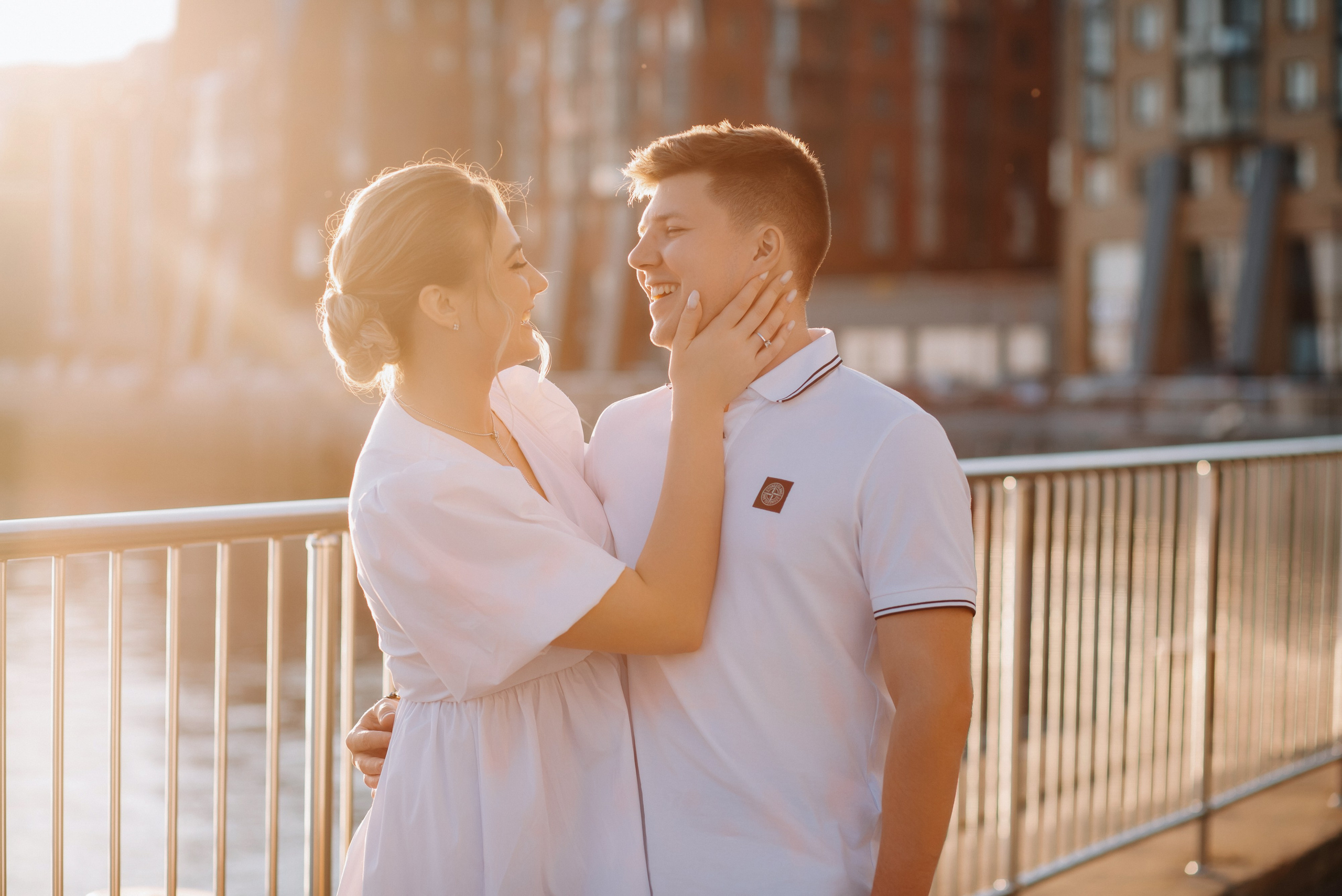 Предсвадебная фотосъемка набережная Архангельск. Свадебный фотограф в Архангельске и Северодвинске
