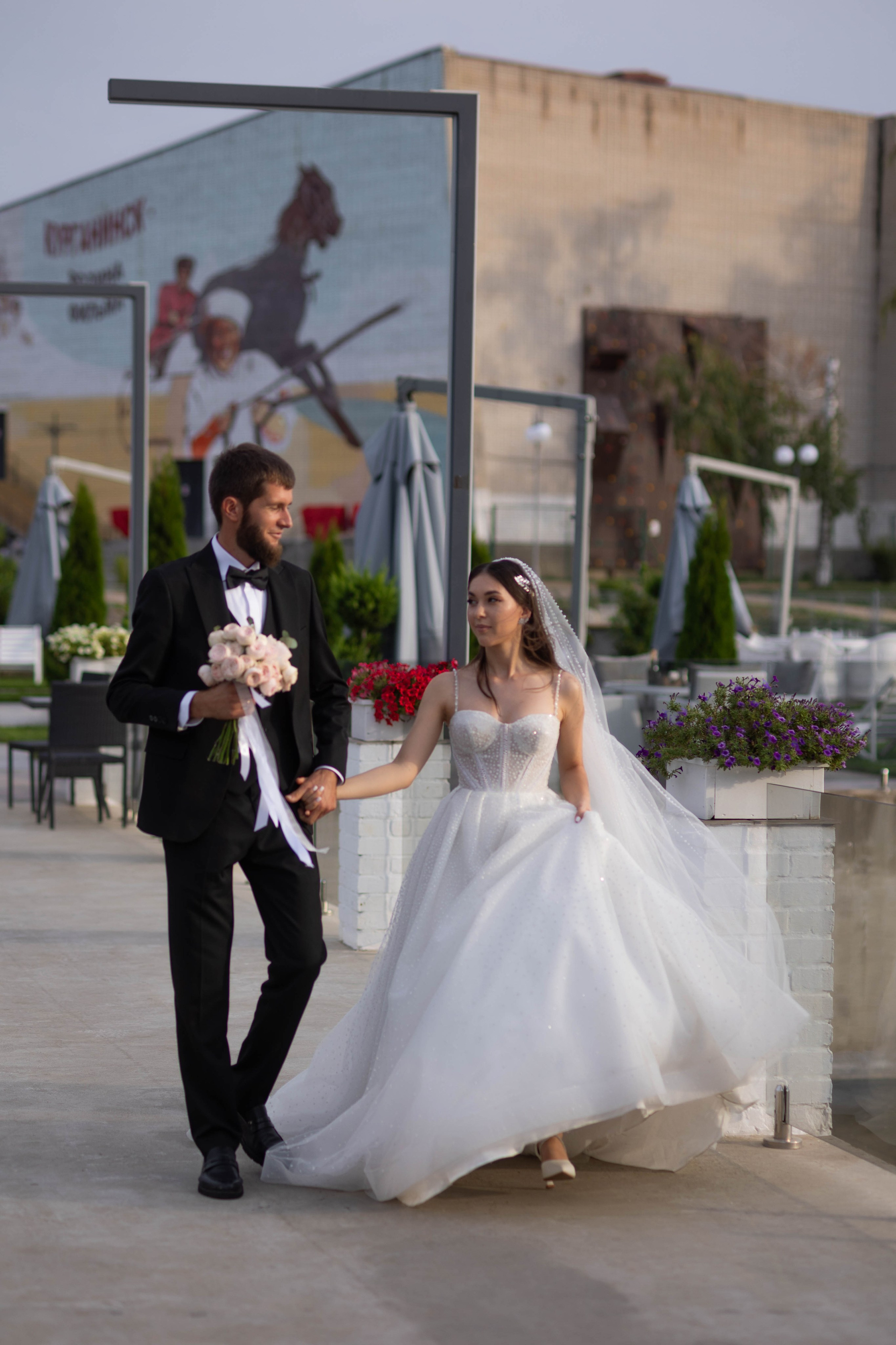 Милана и. Видеосьемка, фотосьемка свадеб, юбилеев, утренников в Краснодарском кр