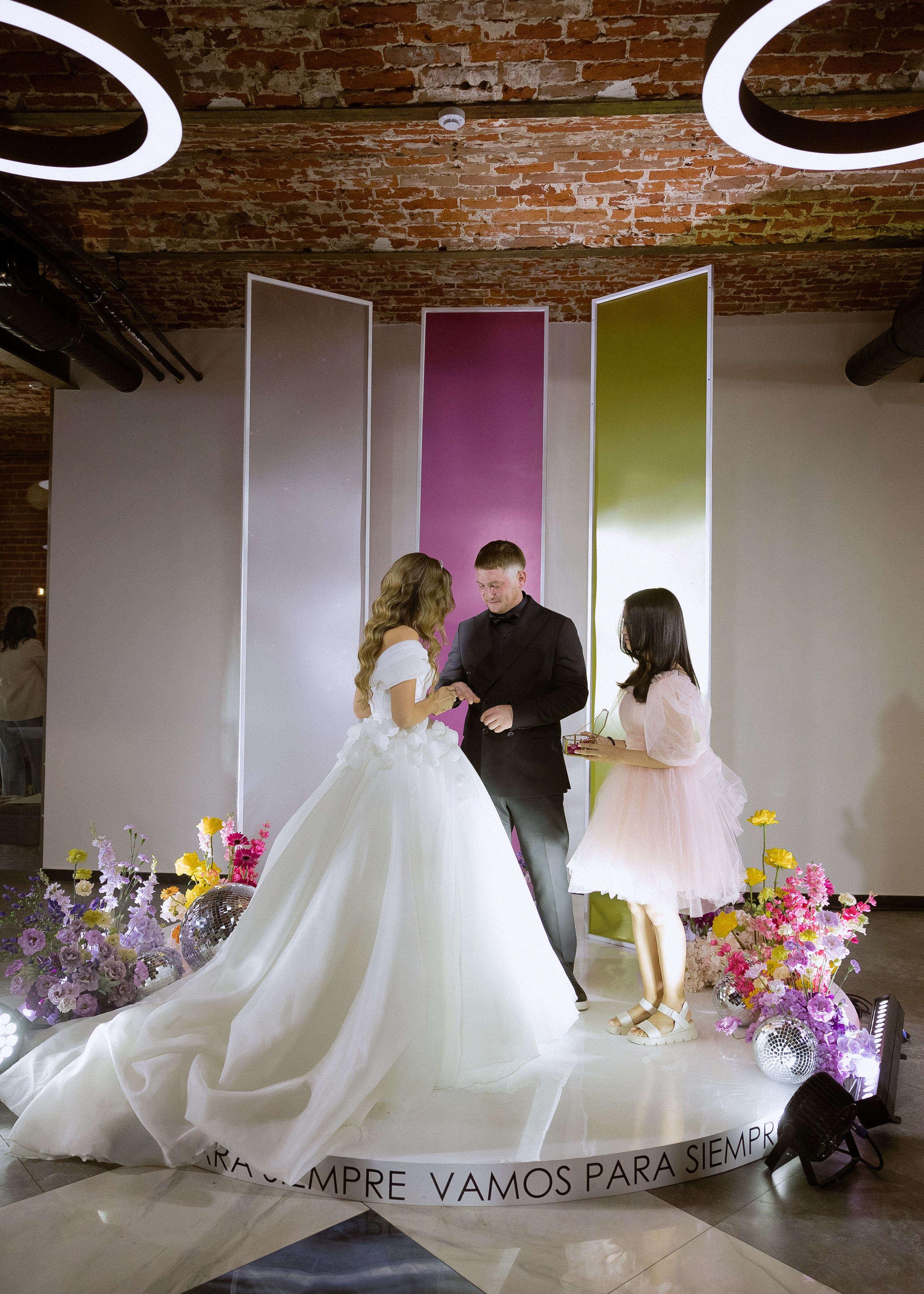 Дмитрий и Алита. Фотограф Эмиль Исякаев