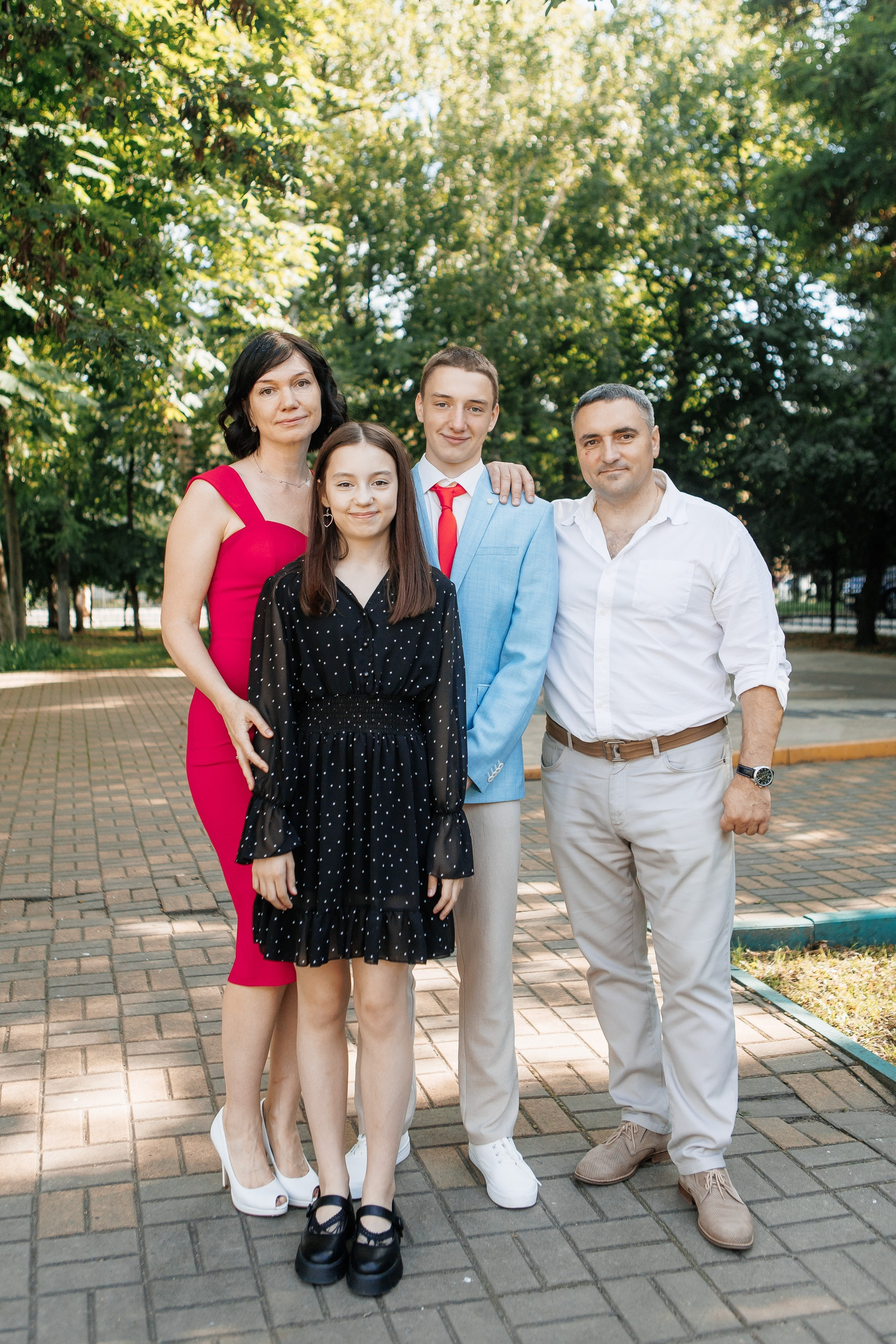 Выпускной Гимназия 12 2024 г. Свадебный и портретный Фотограф в Липецке Дмитрий Котюков